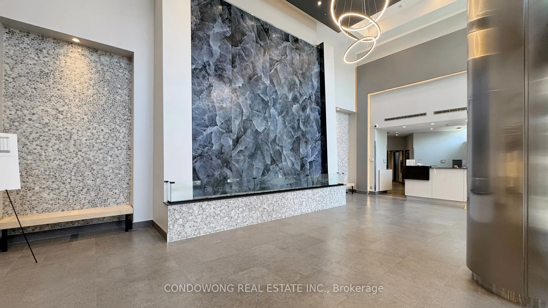 373 Front Street W, #512