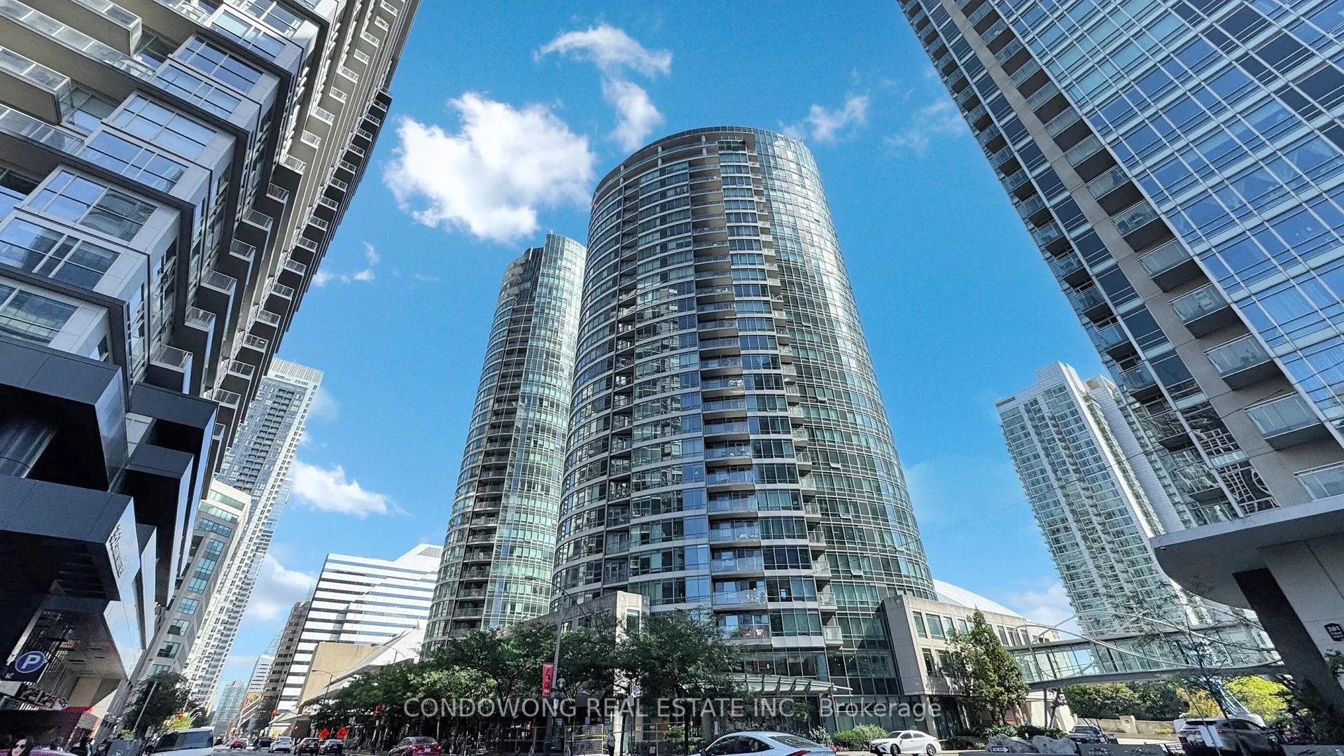373 Front Street W, #512