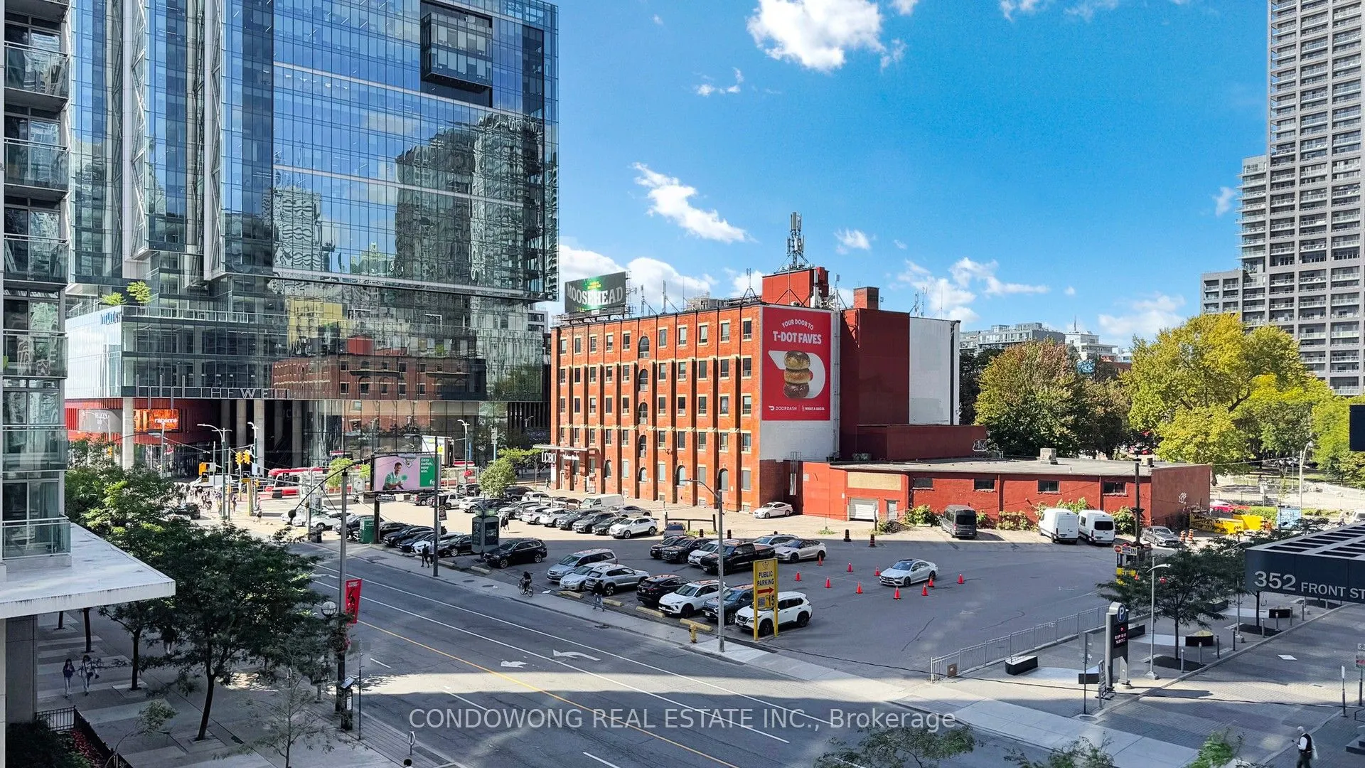 373 Front Street W, #512