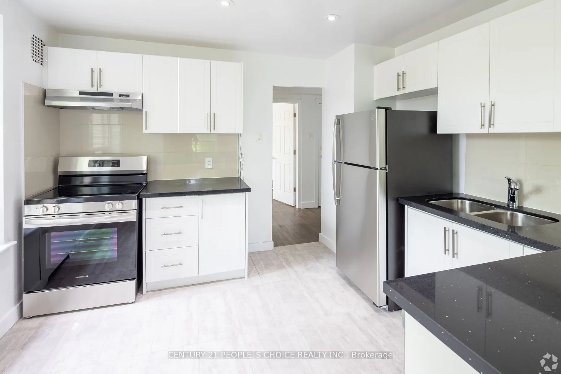 875 Avenue Road, #6