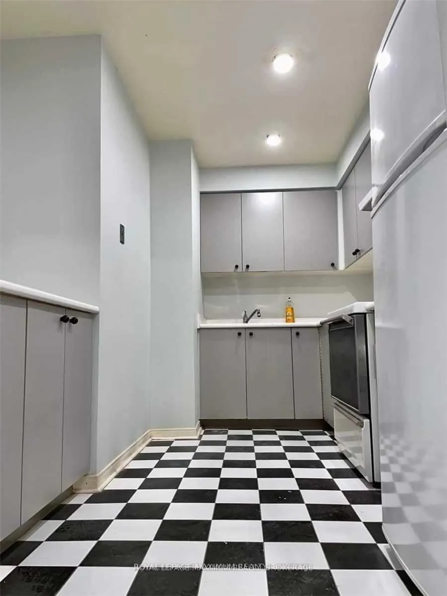 1633 Dundas Street W, #2