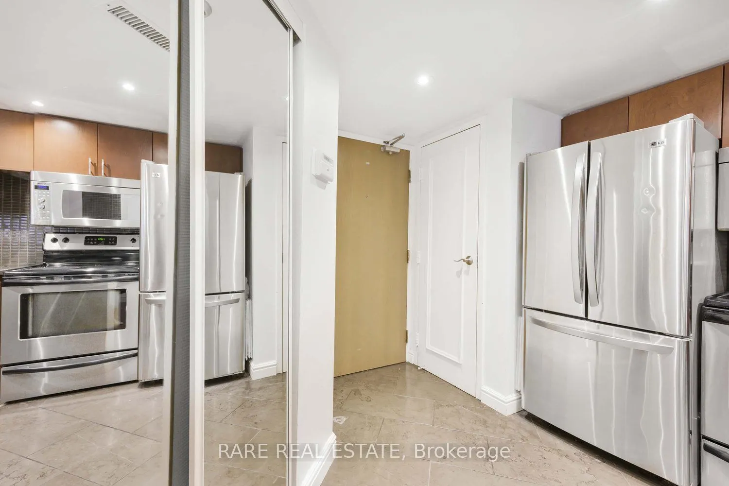 1001 Bay Street, #310