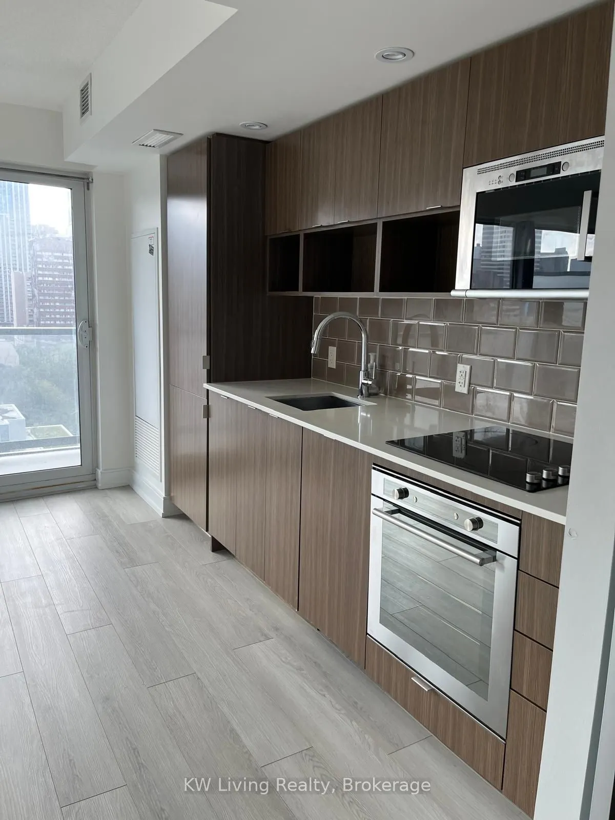 89 Mcgill Street, #1112