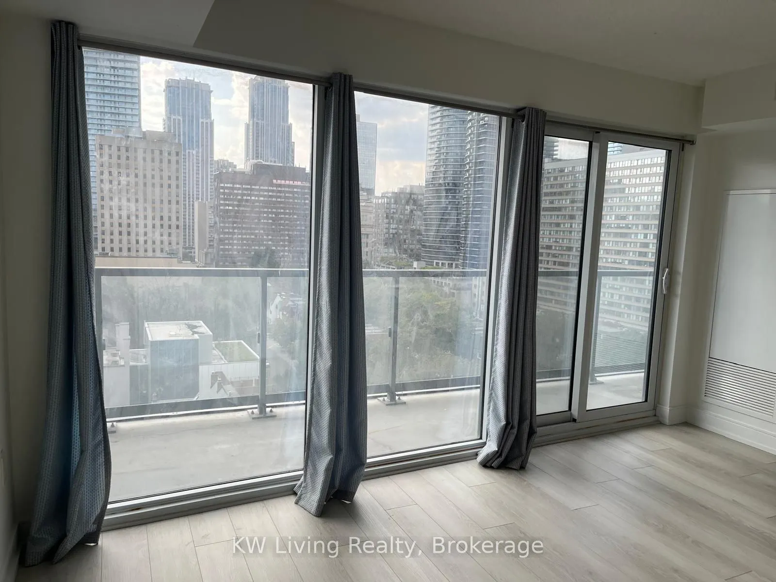 89 Mcgill Street, #1112
