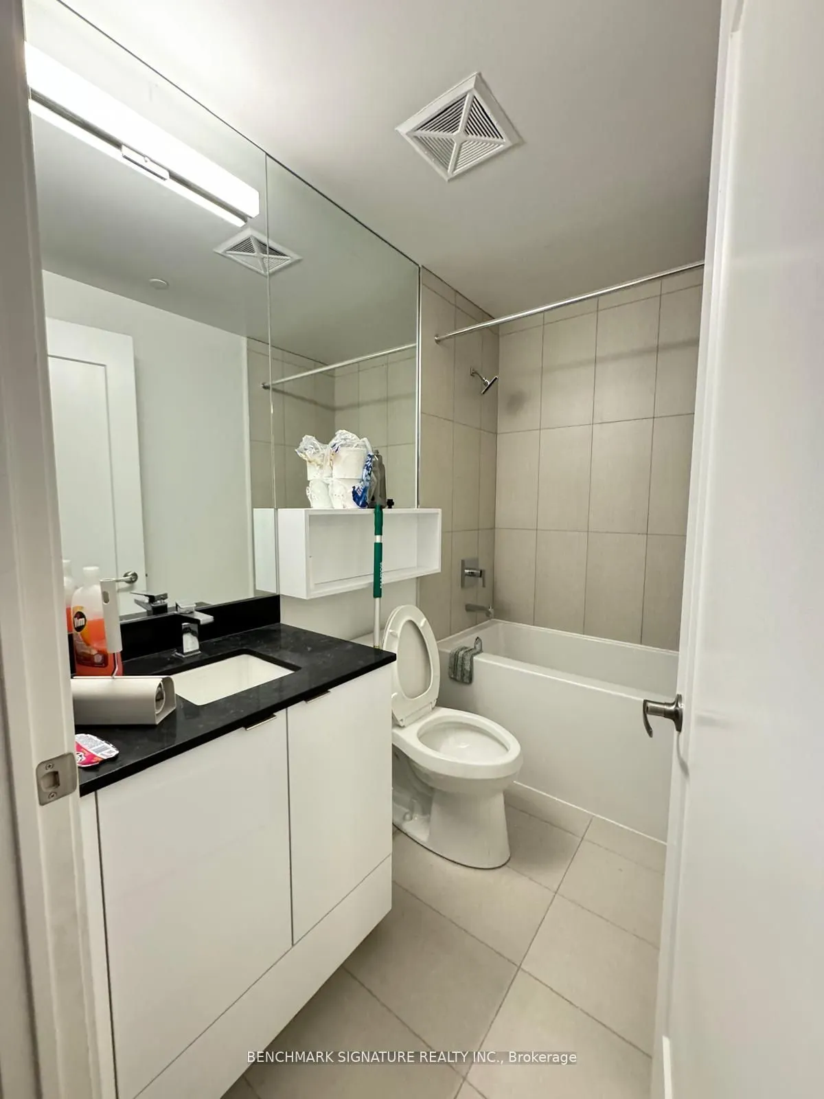 121 Lower Sherbourne Street, #1642 SW
