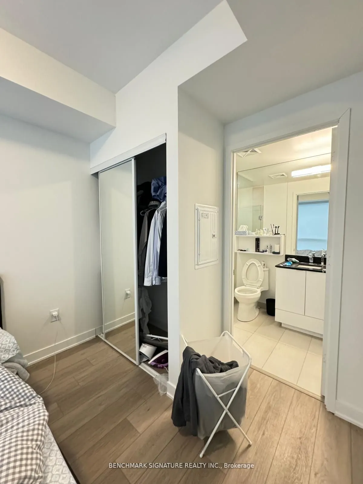 121 Lower Sherbourne Street, #1642 SW