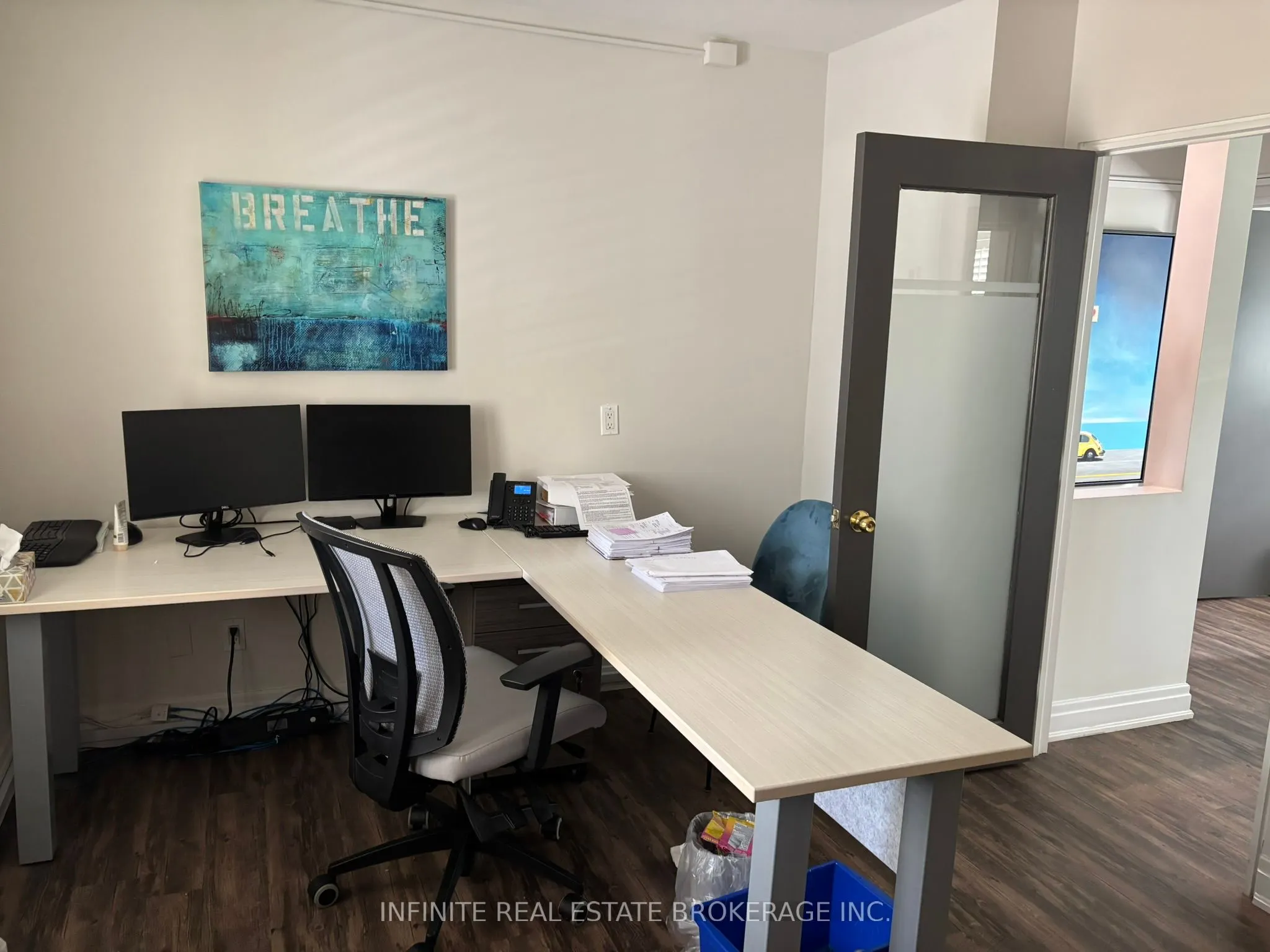 12 Lawton Boulevard, #102