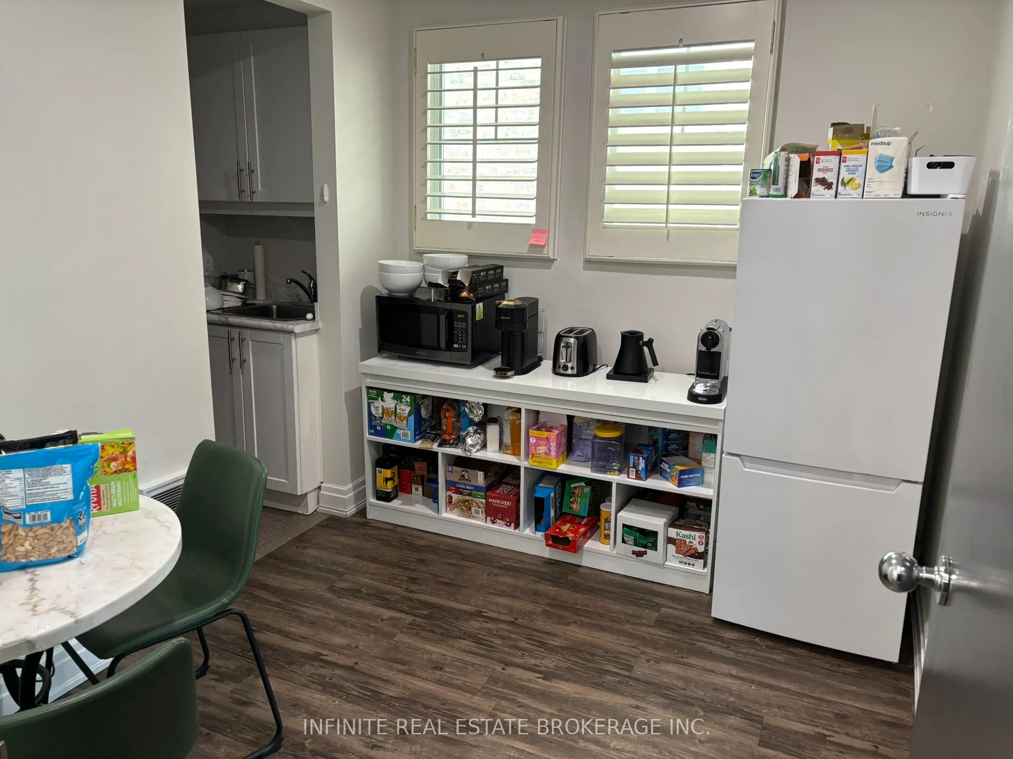 12 Lawton Boulevard, #200