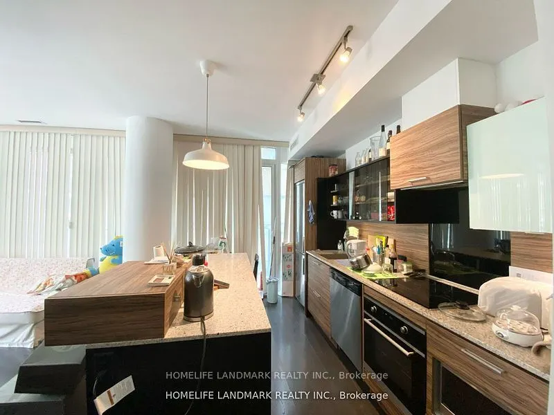 75 St Nicholas Street, #608