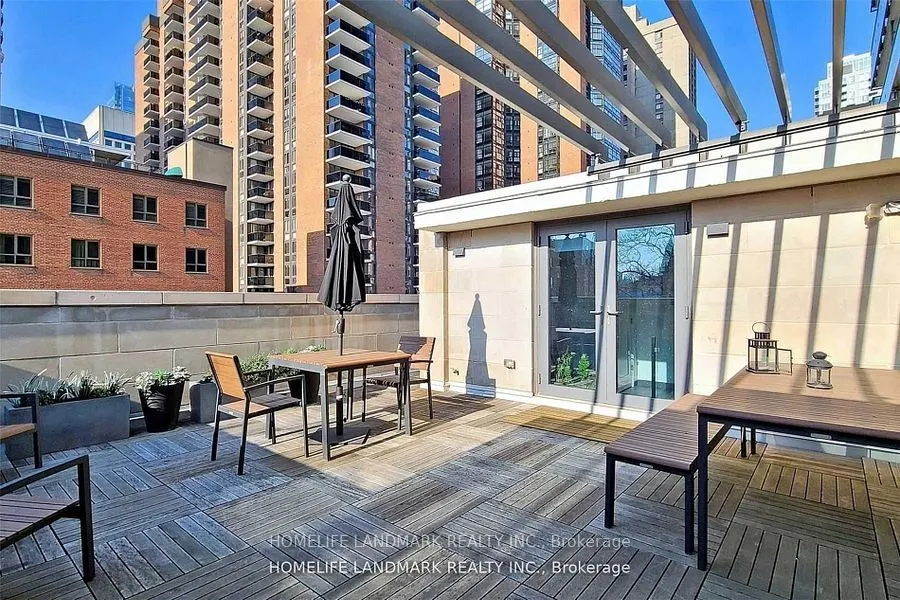 75 St Nicholas Street, #608