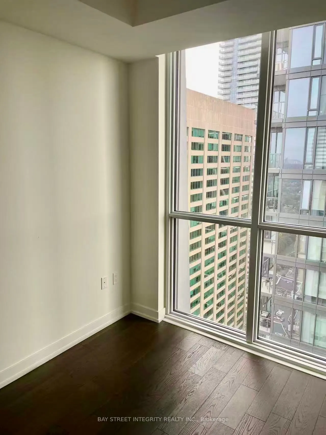 1 Yorkville Avenue, #3712 (Bedroom)
