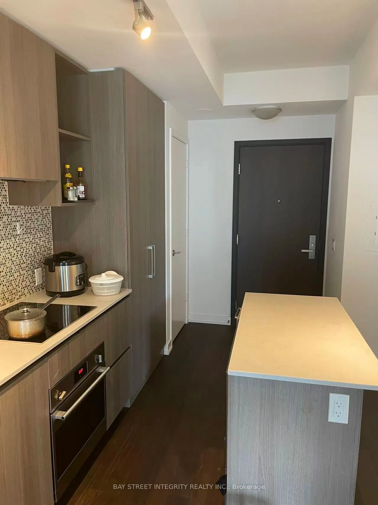 1 Yorkville Avenue, #3712 (Bedroom)