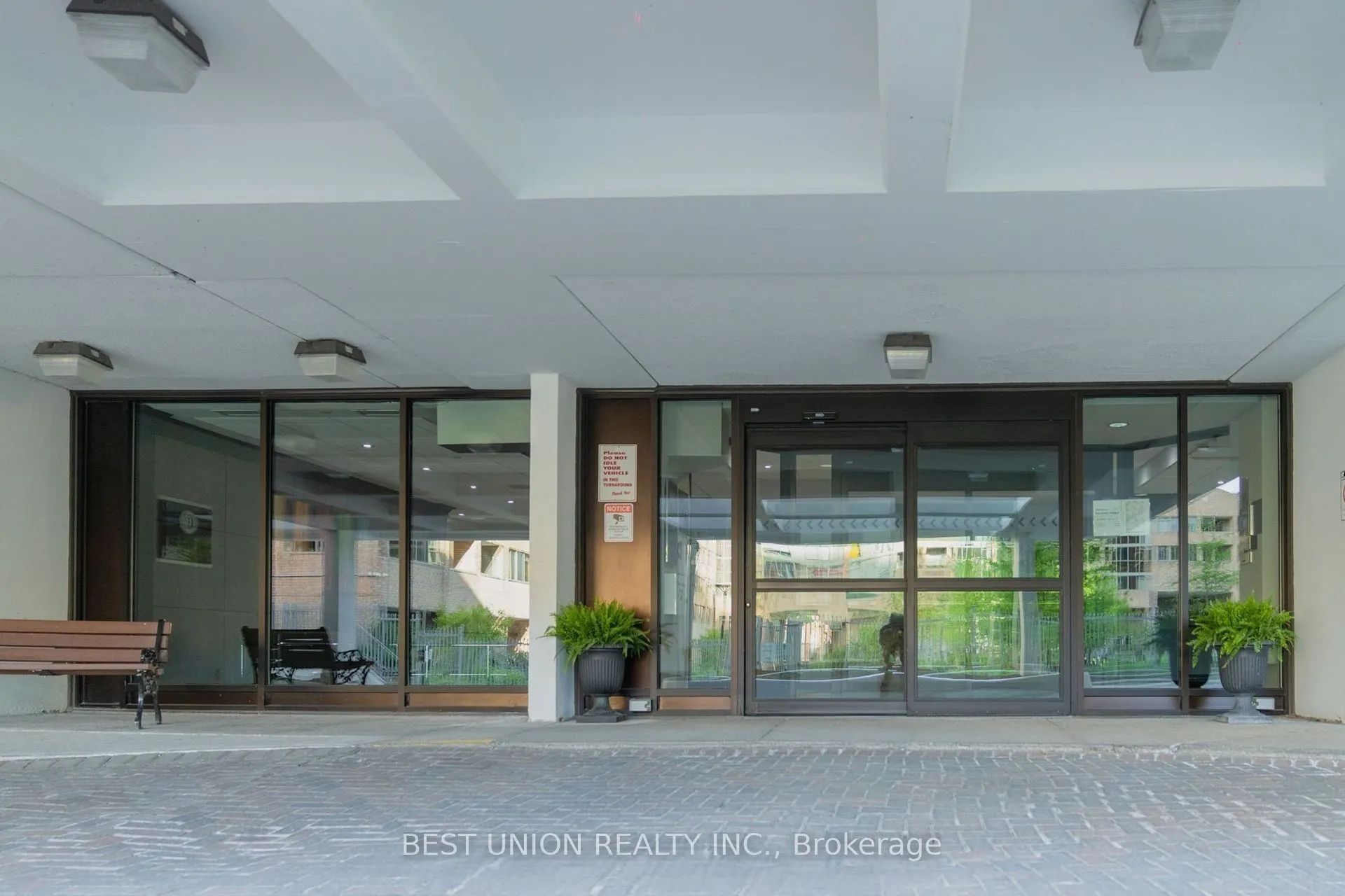 77 Maitland Place, #1209