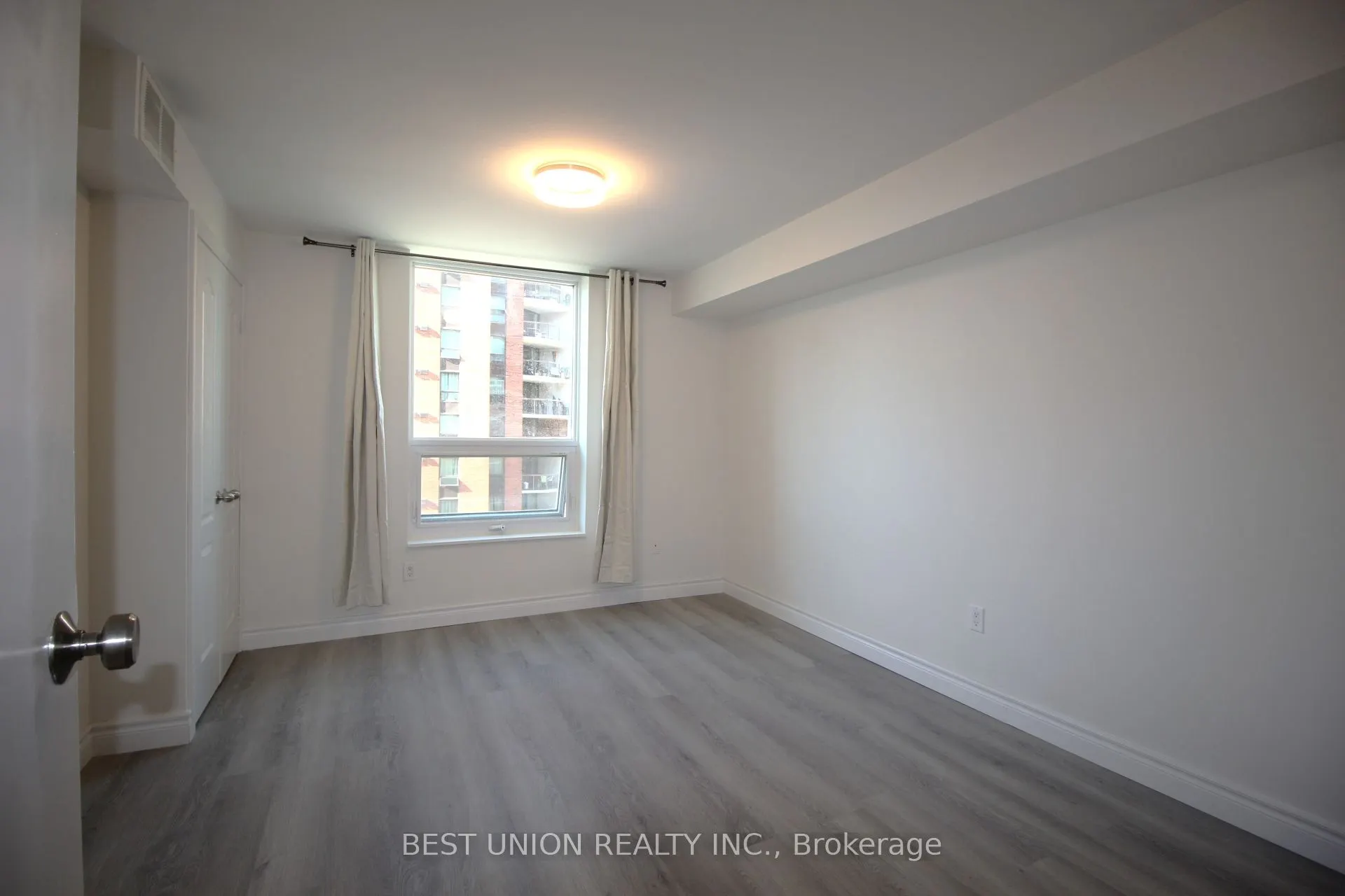 77 Maitland Place, #1209