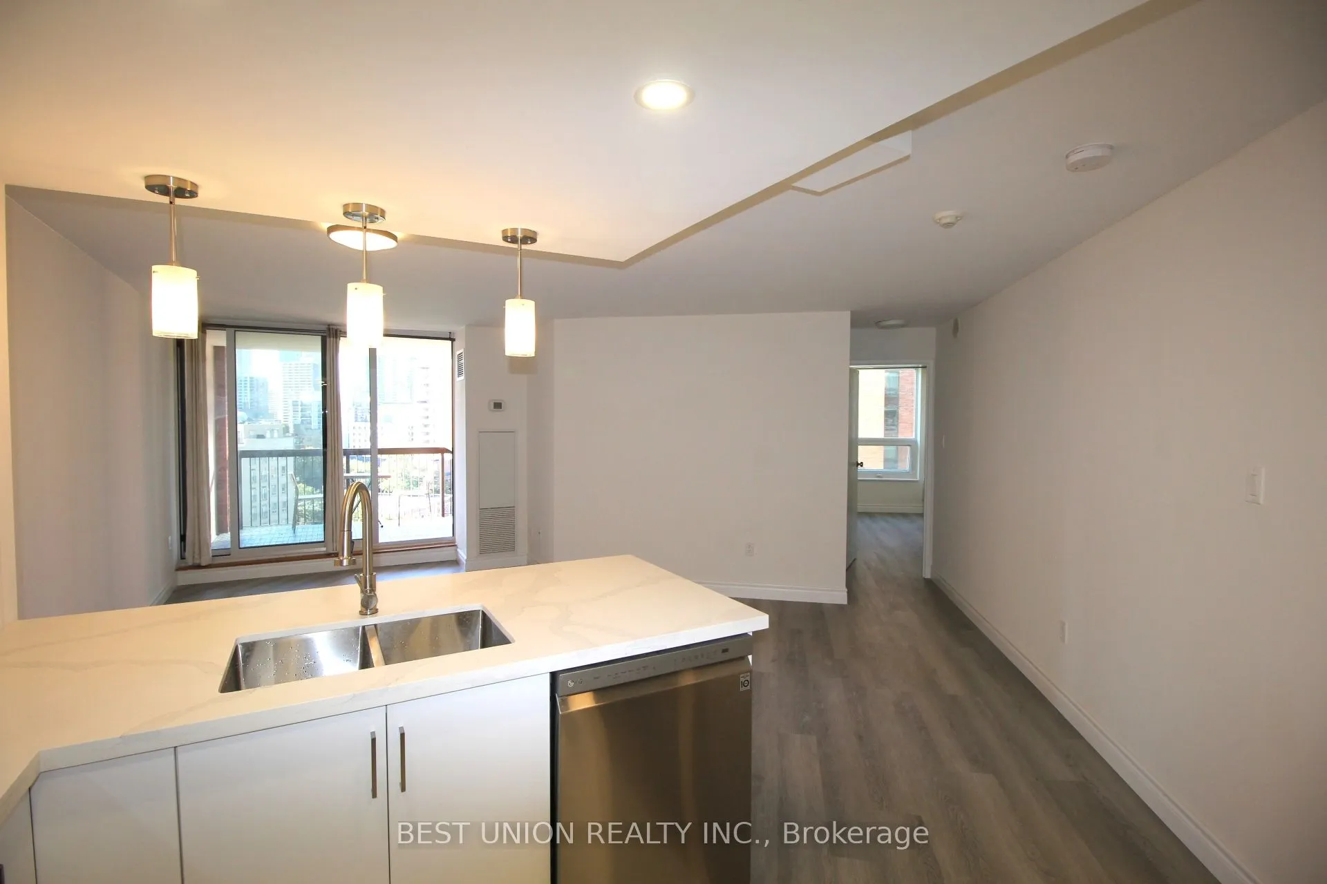 77 Maitland Place, #1209