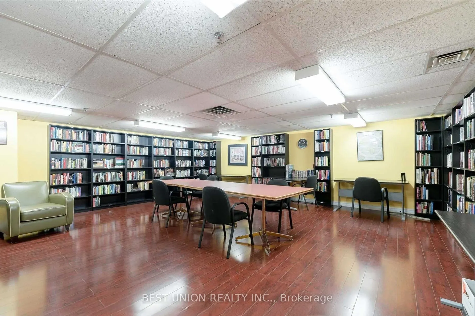 77 Maitland Place, #1209