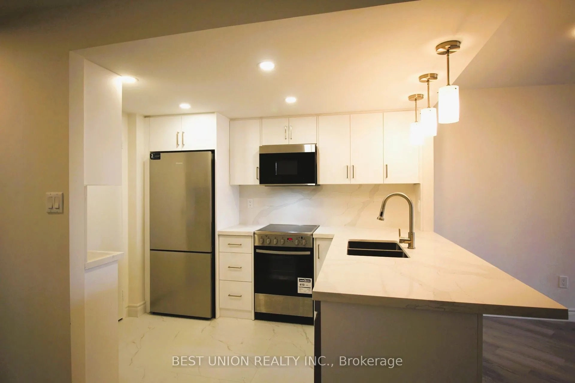 77 Maitland Place, #1209