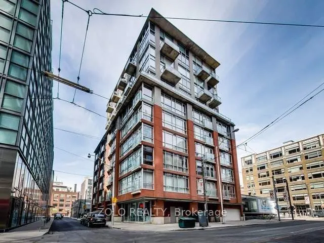 36 Charlotte Street, #606