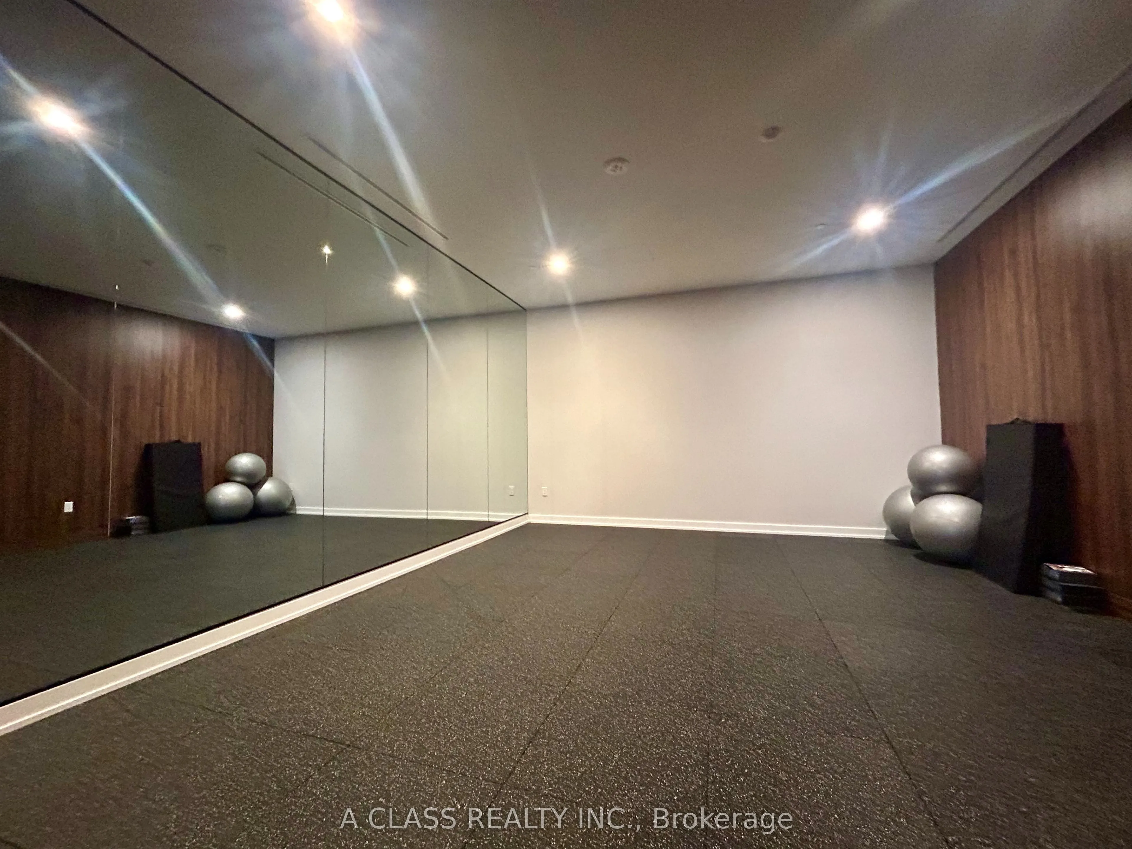 1 Kyle Lowry Road, #229