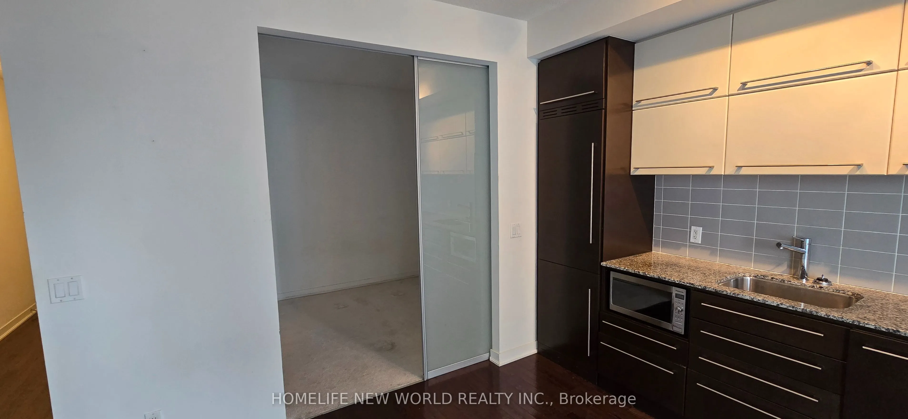 770 Bay Street, #2208