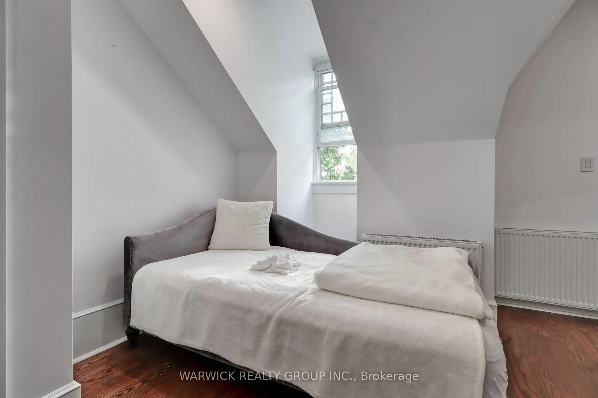 61 Brunswick Avenue