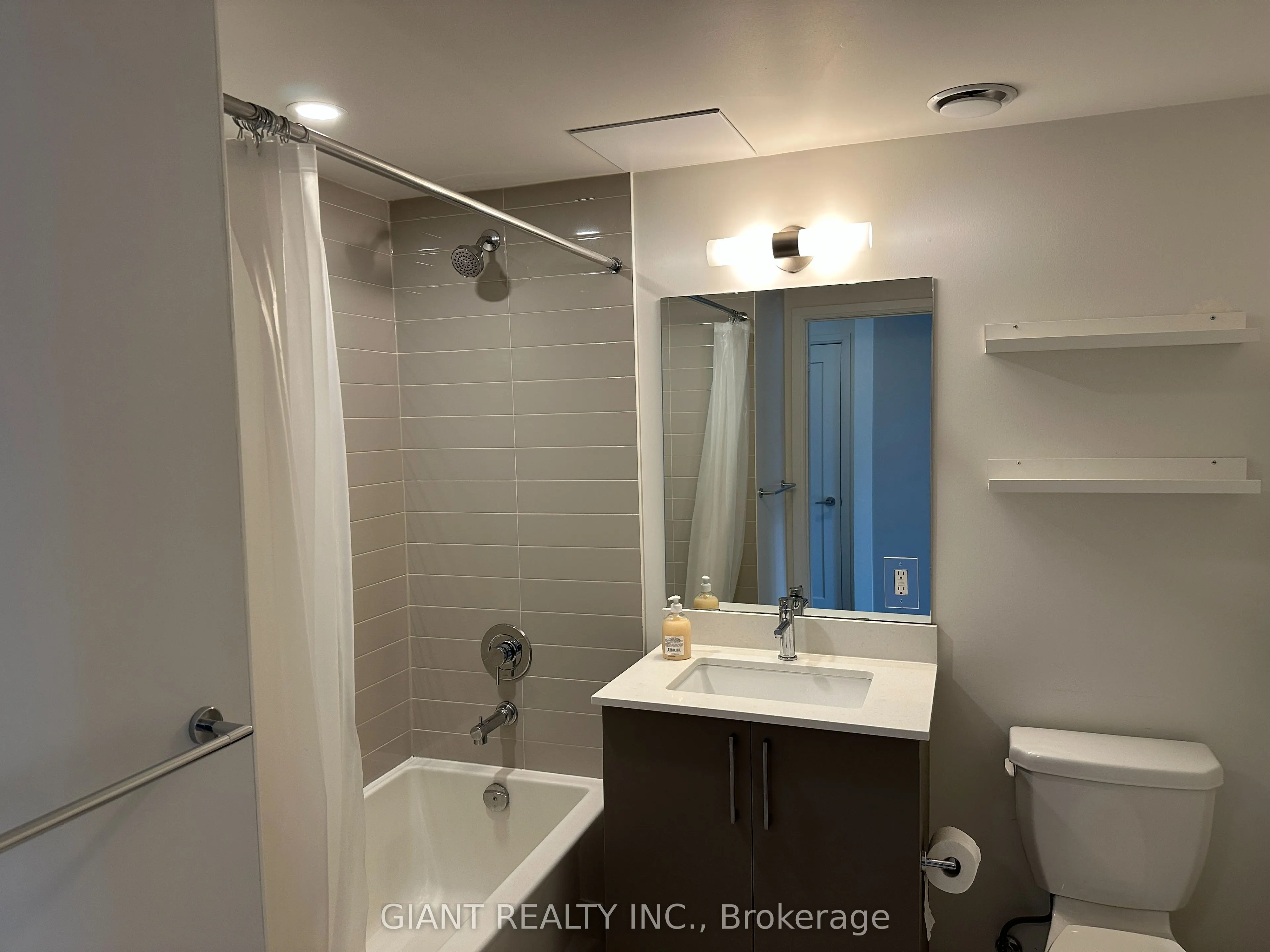 576 Front Street W, #310