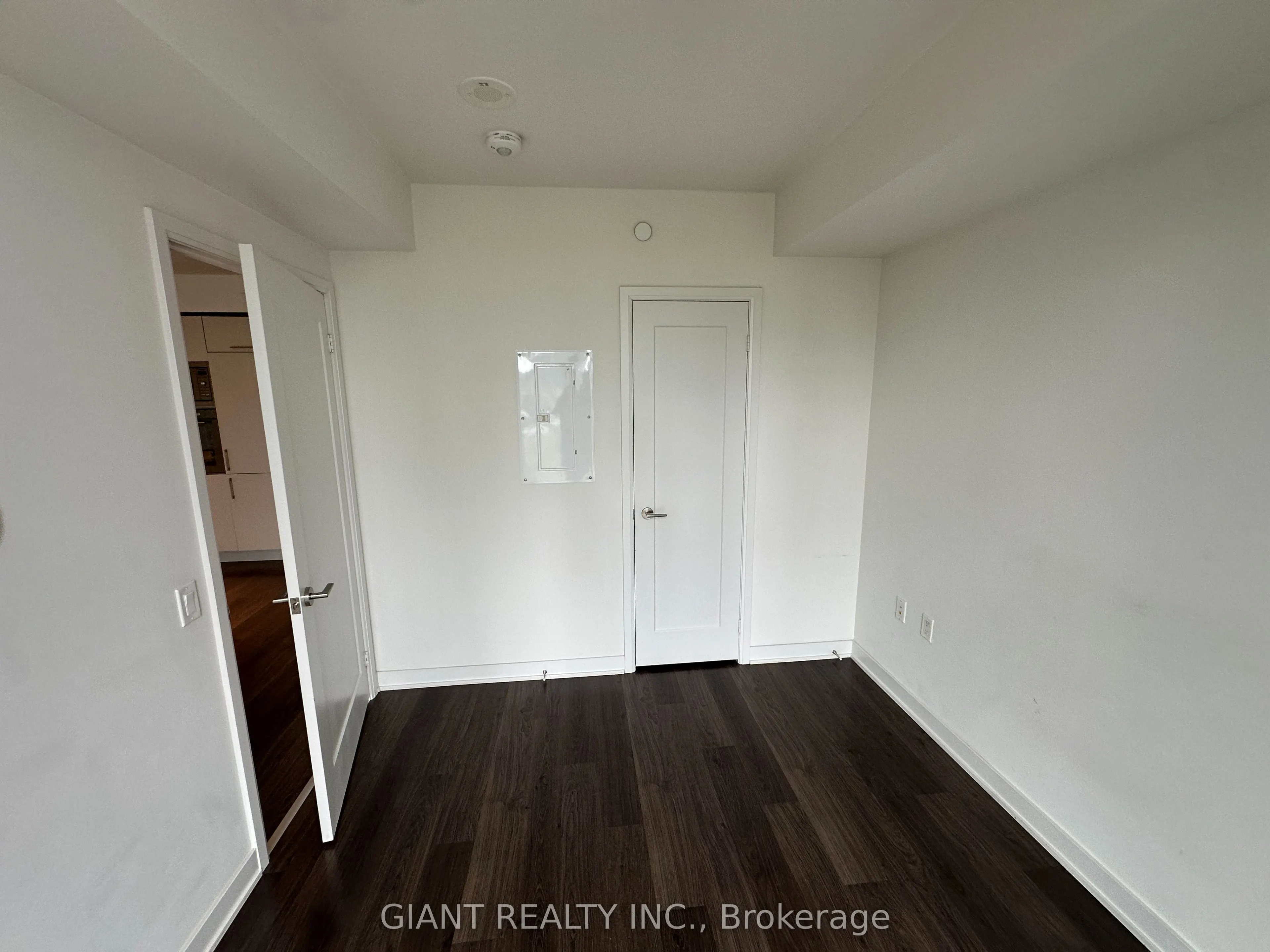 576 Front Street W, #310
