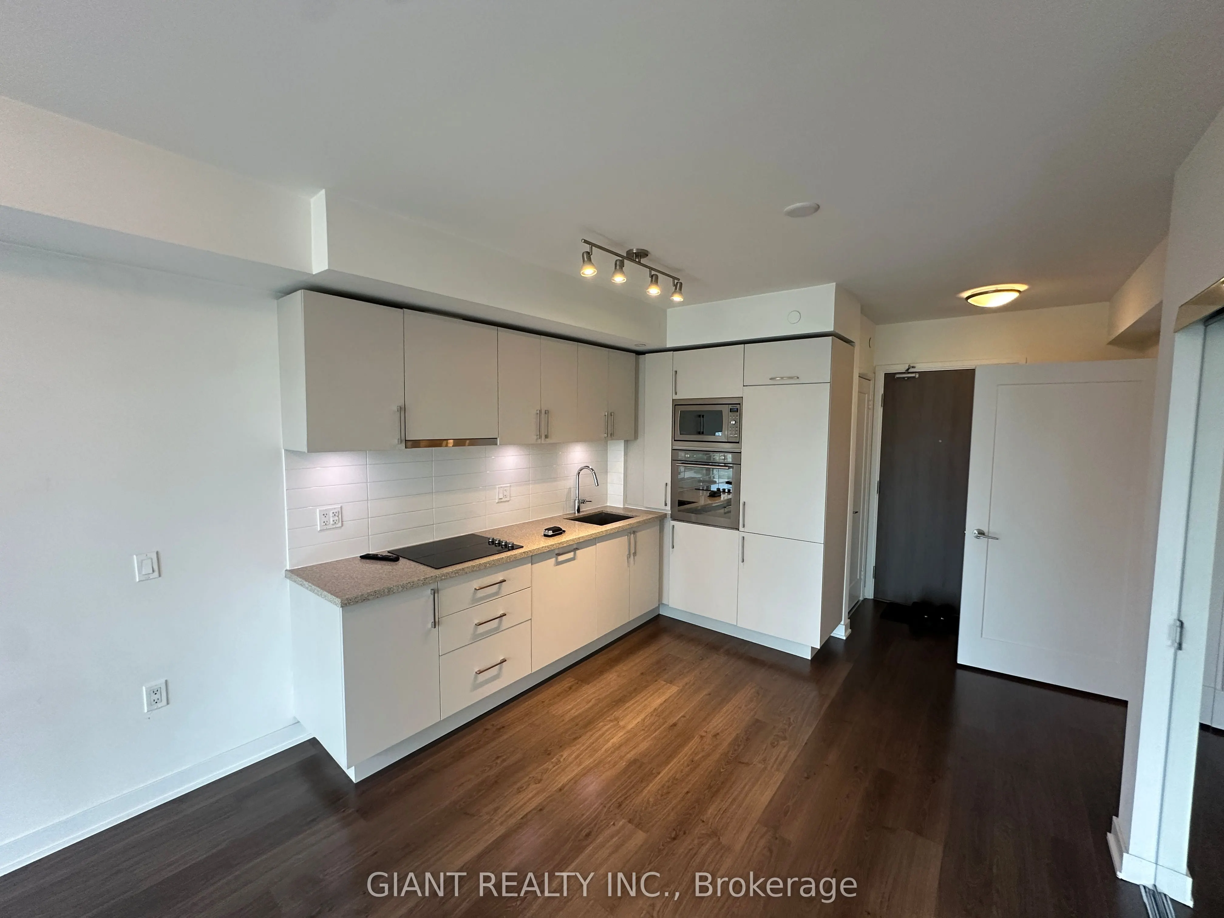 576 Front Street W, #310