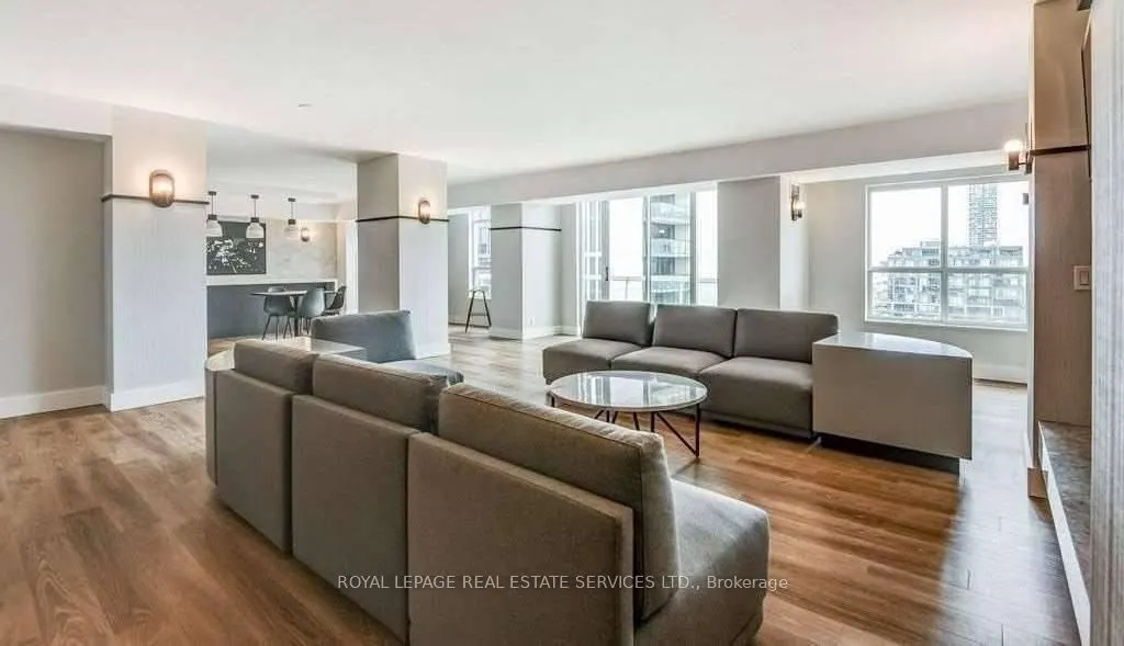 313 Richmond Street E, #1061