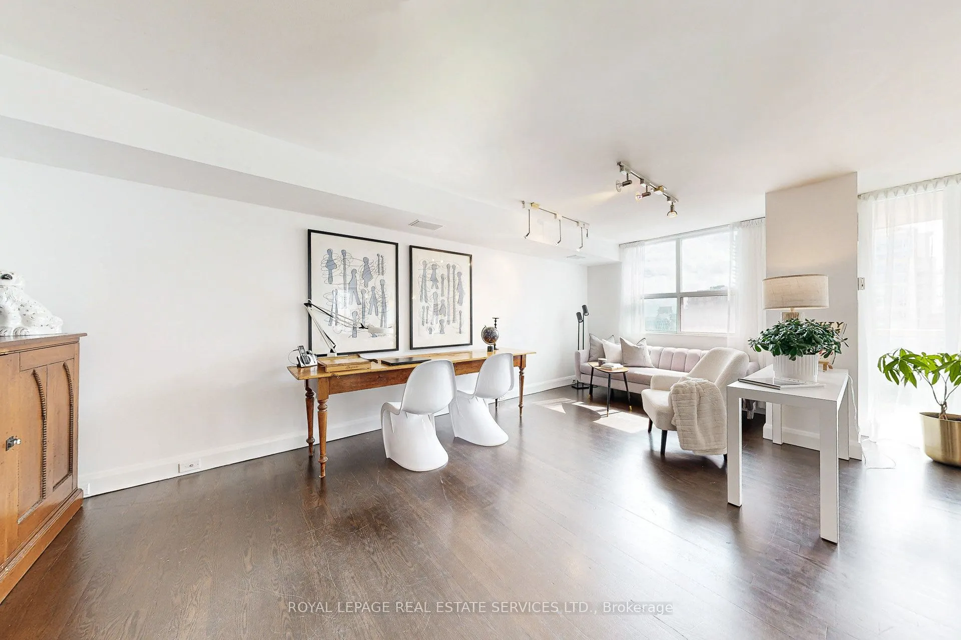 313 Richmond Street E, #1061