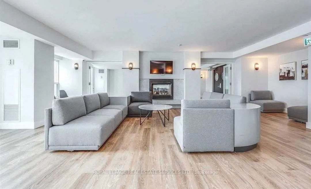 313 Richmond Street E, #1061