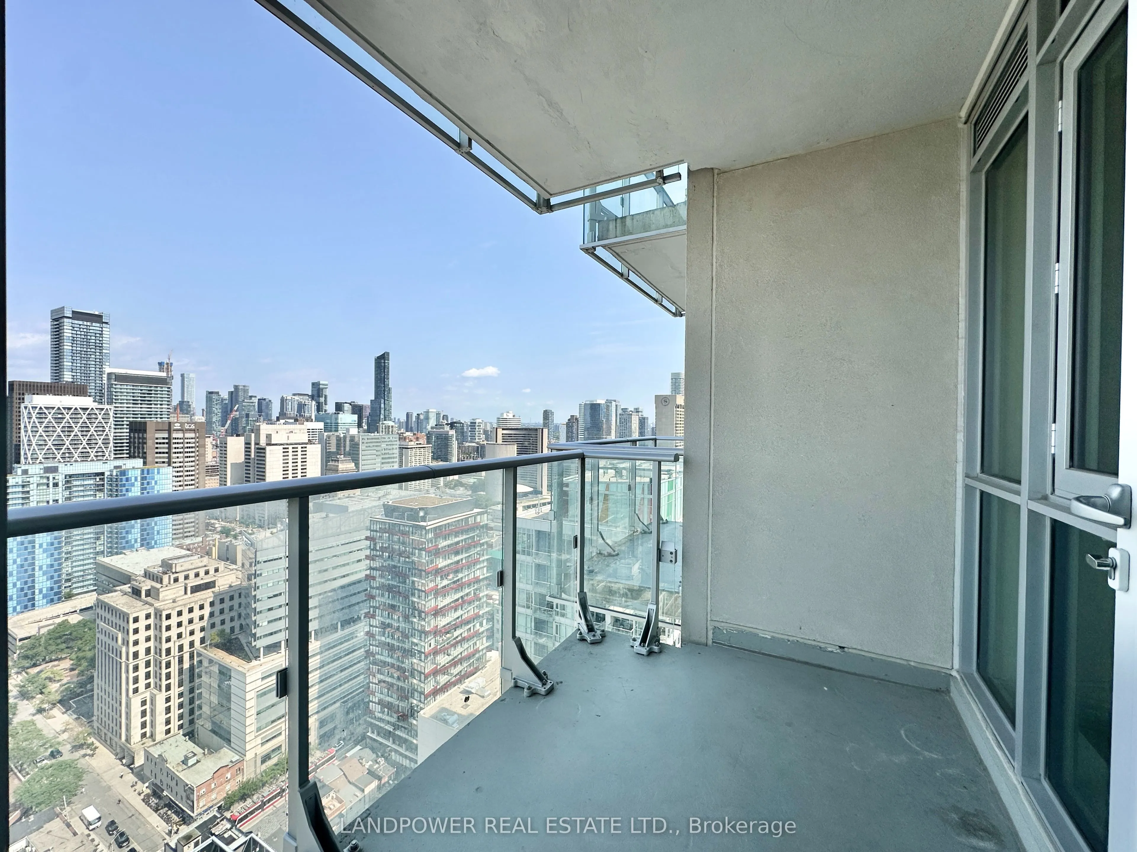 30 Nelson Street, #3706