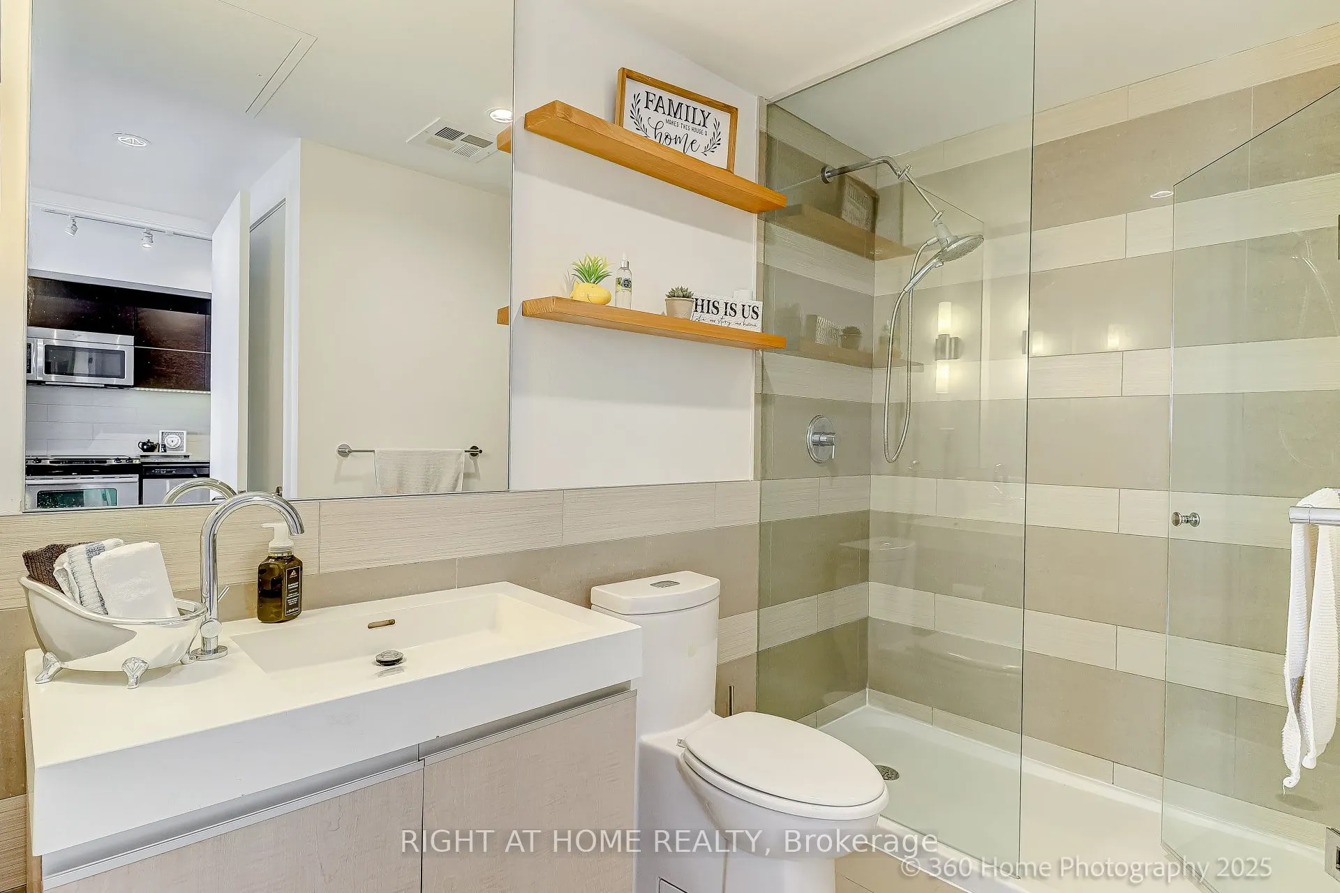 390 Cherry Street, #2903