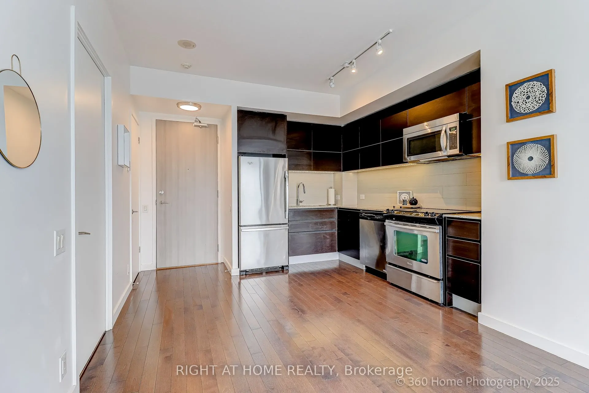 390 Cherry Street, #2903