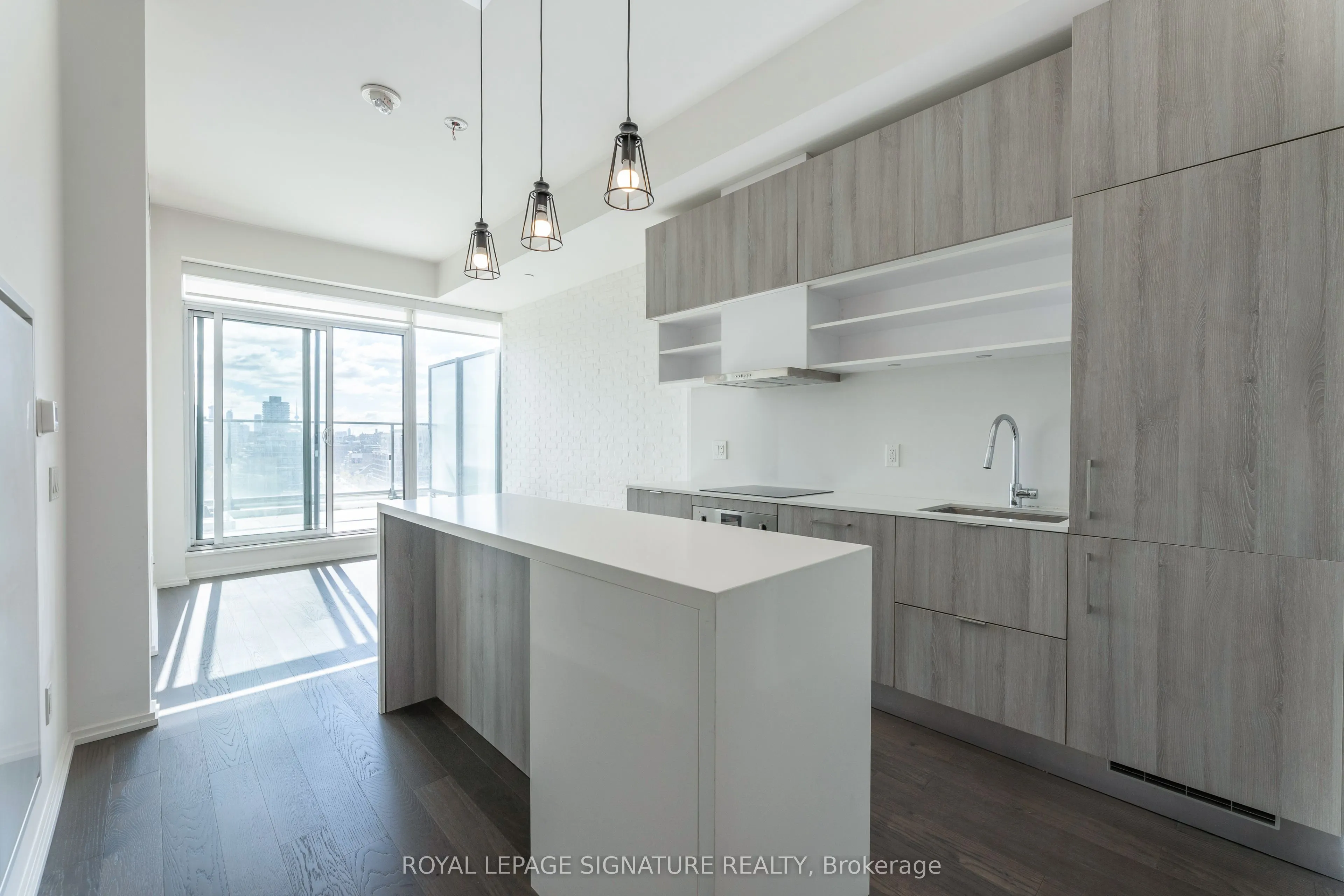 8 Hillsdale Avenue E, #1226