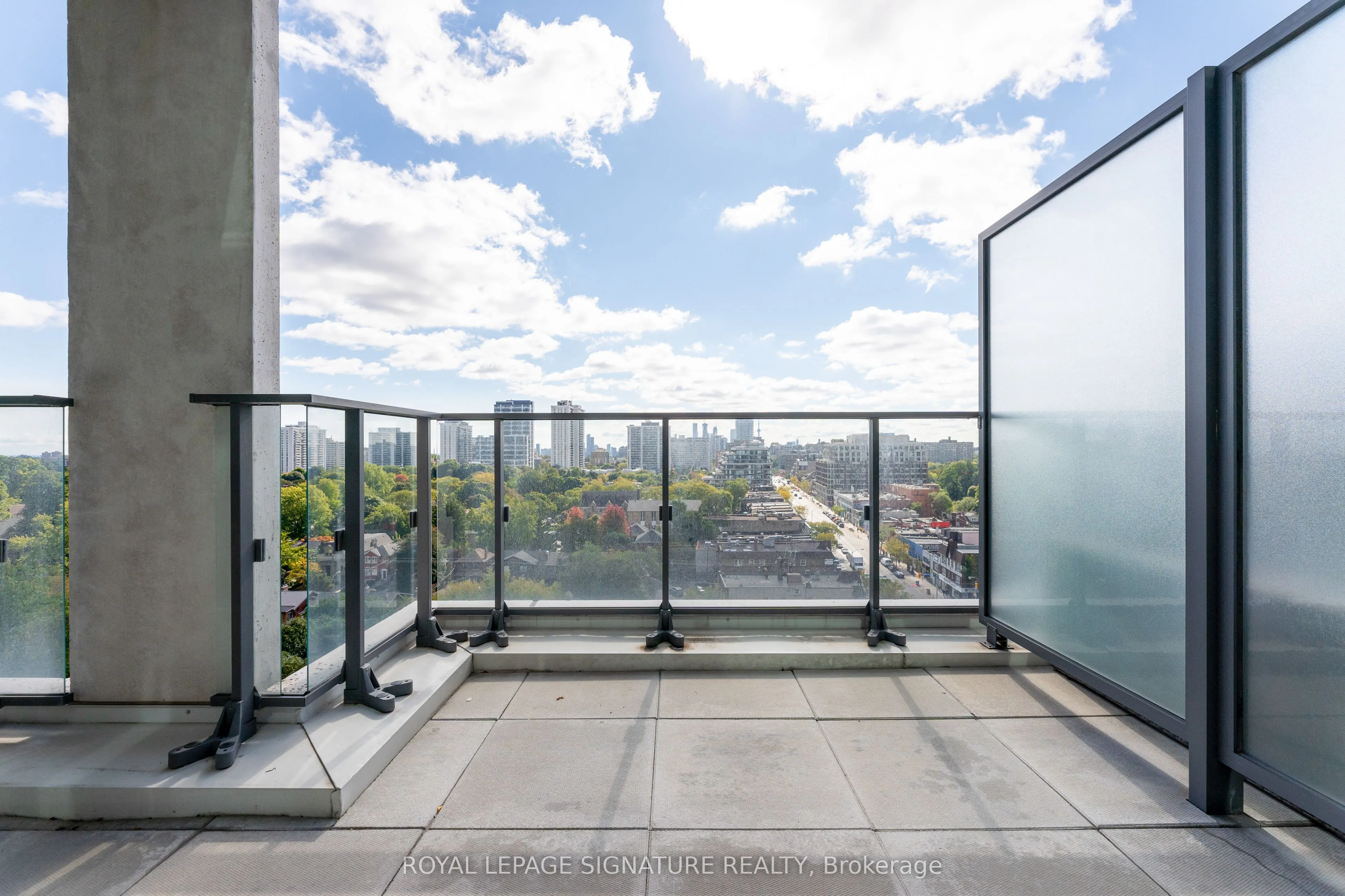 8 Hillsdale Avenue E, #1226