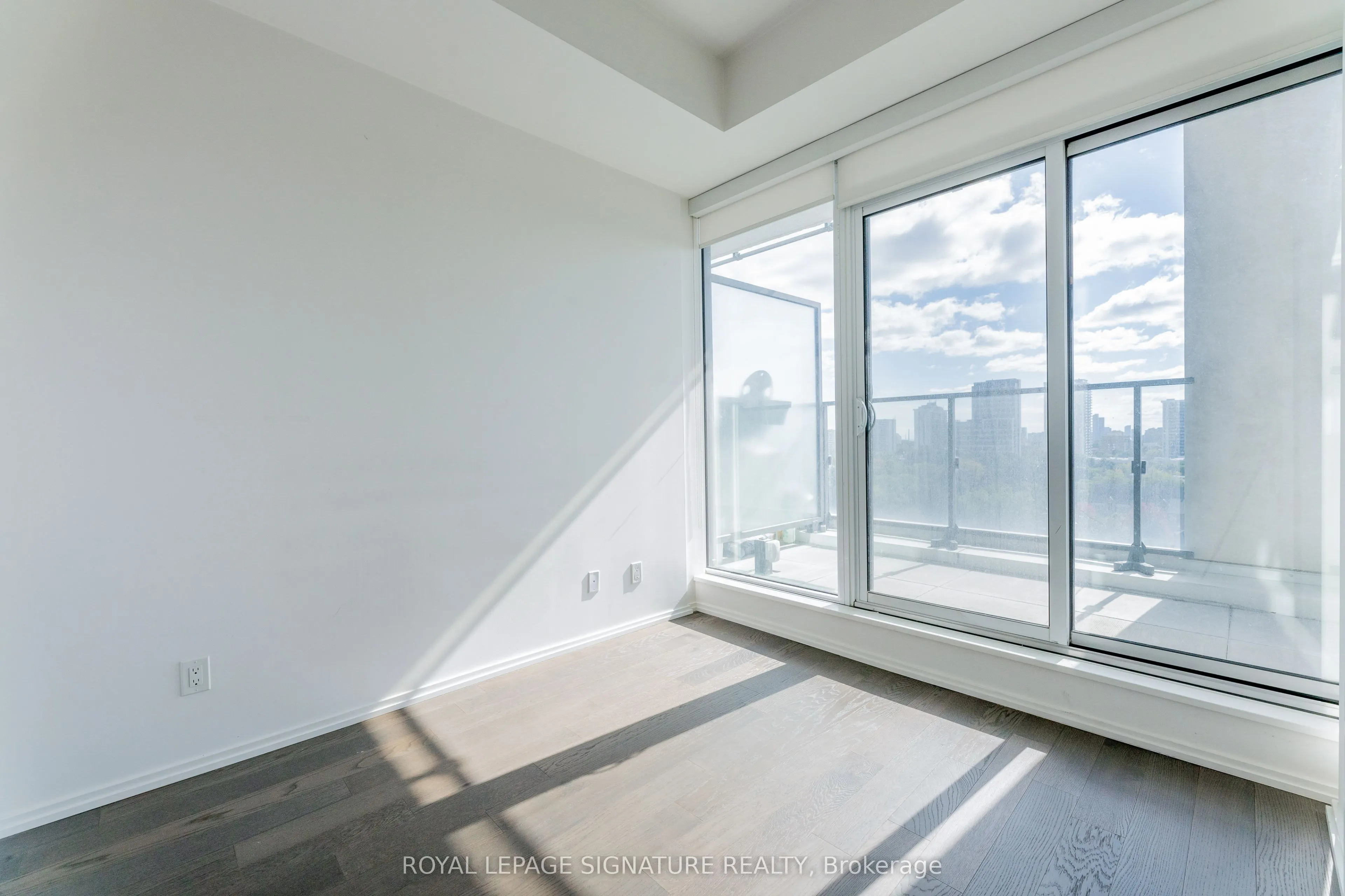 8 Hillsdale Avenue E, #1226