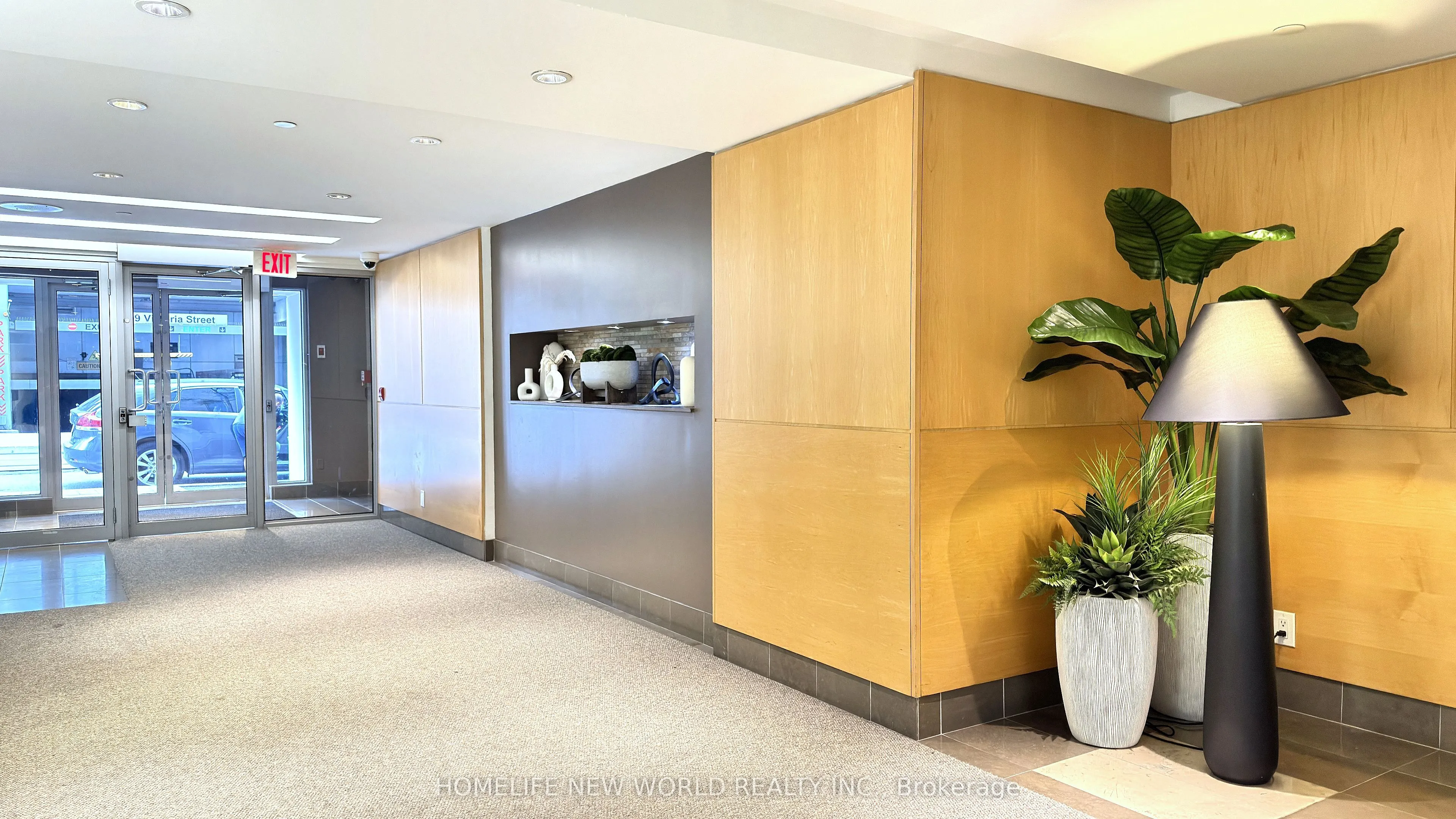 220 Victoria Street, #1806