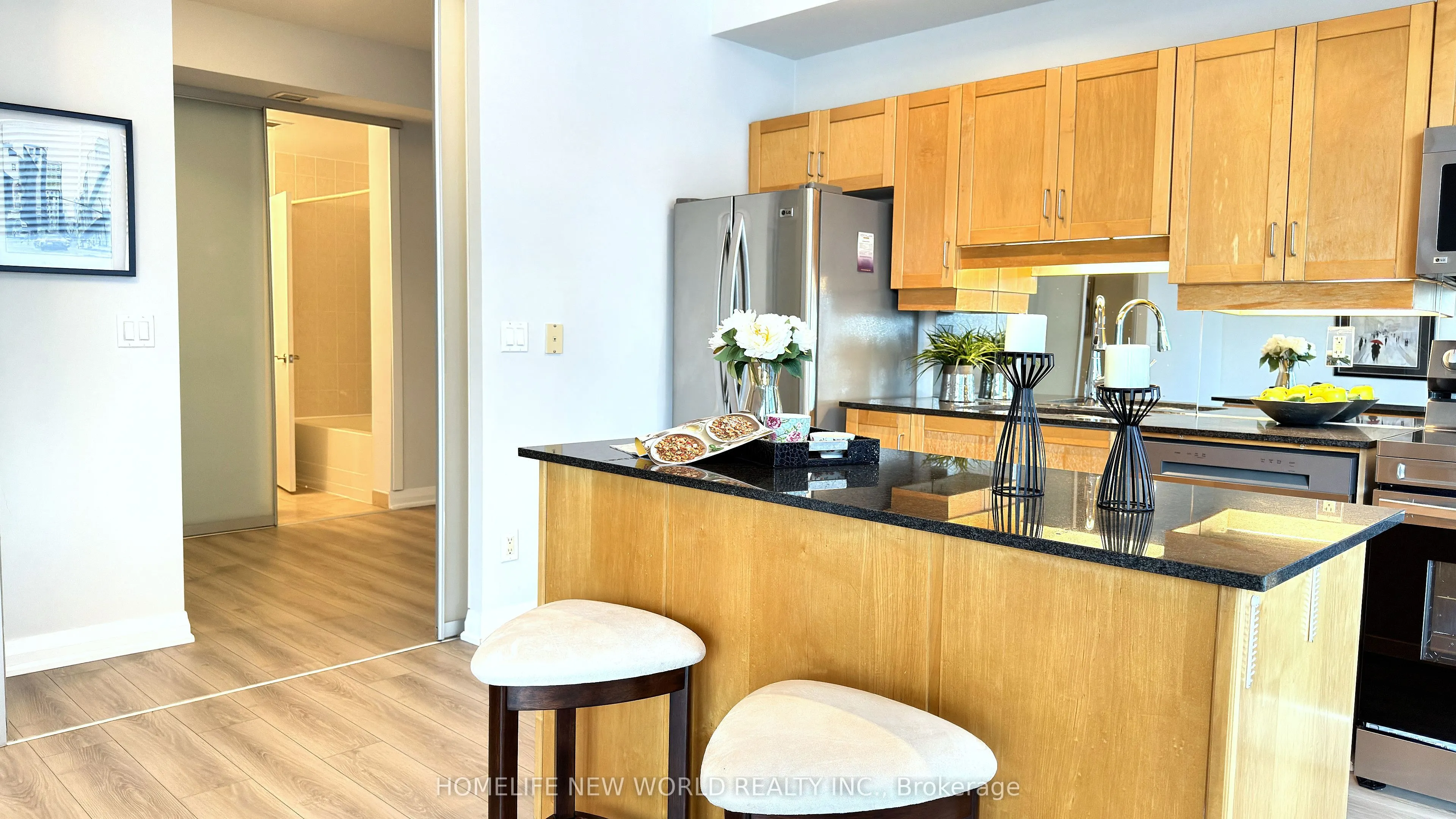 220 Victoria Street, #1806