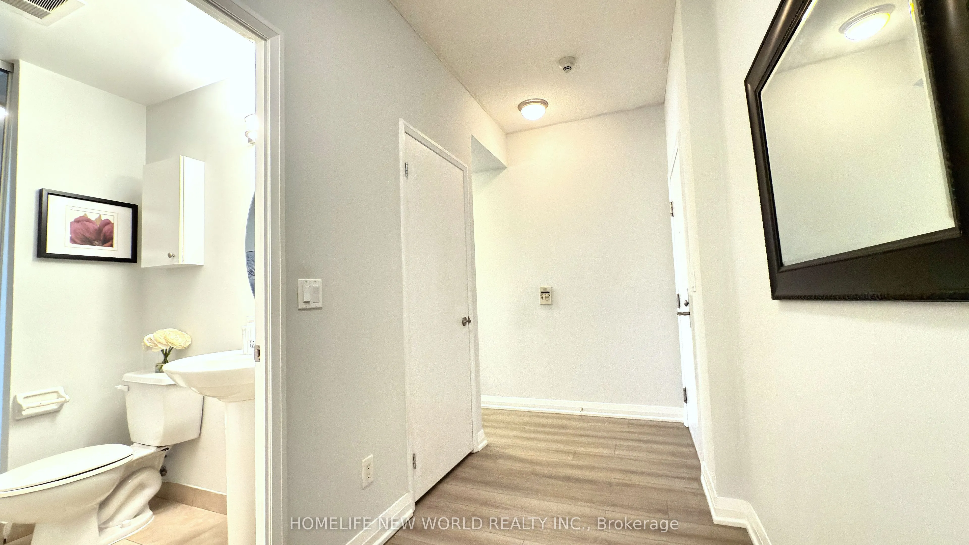 220 Victoria Street, #1806