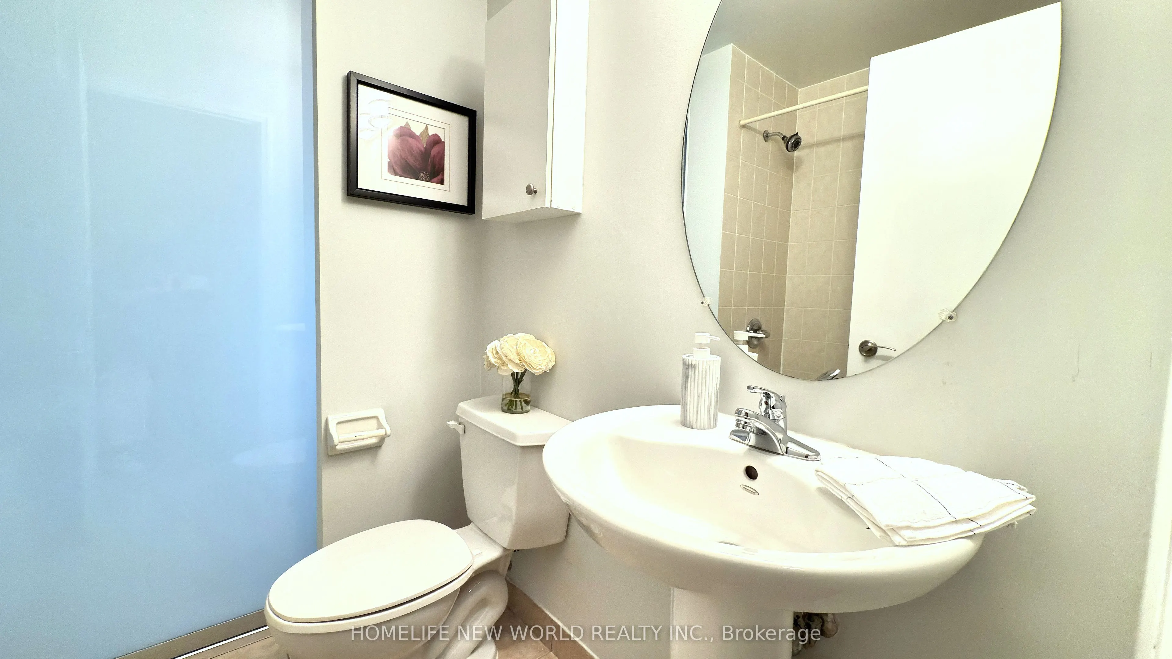 220 Victoria Street, #1806