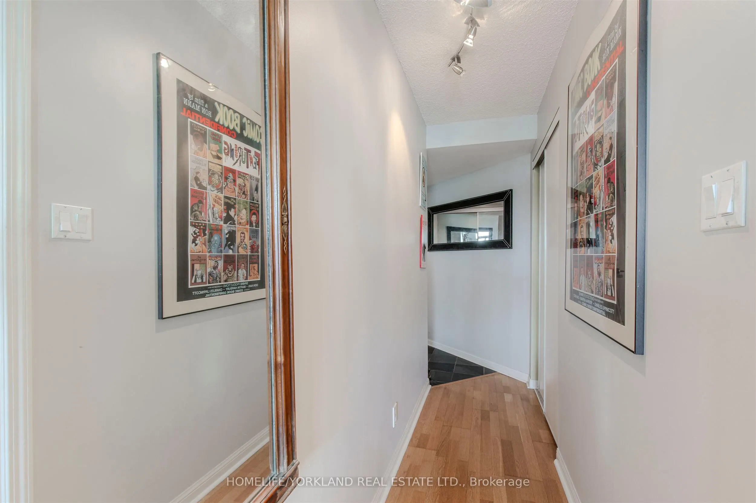 230 Queens Quay W, #323
