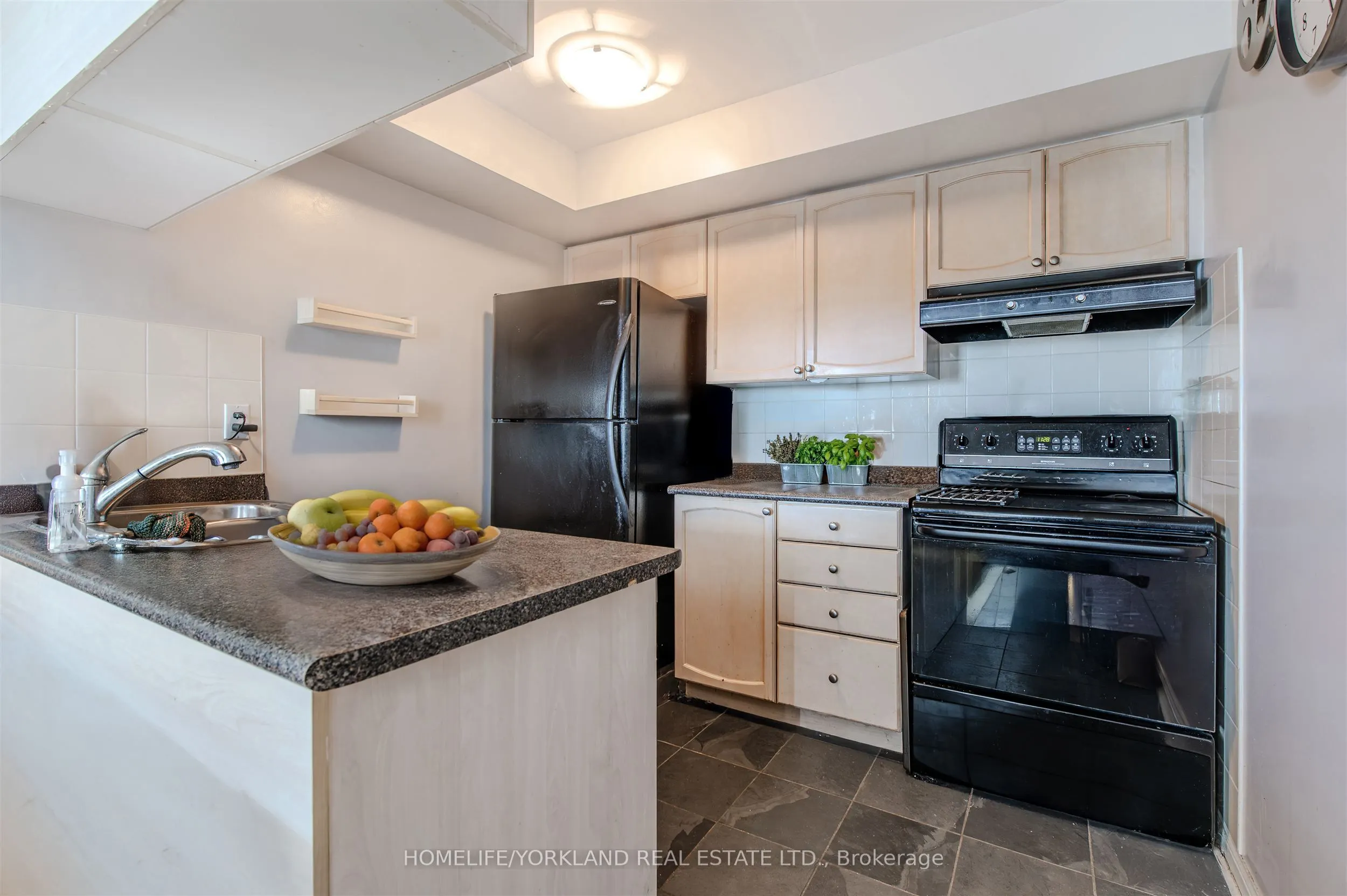 230 Queens Quay W, #323