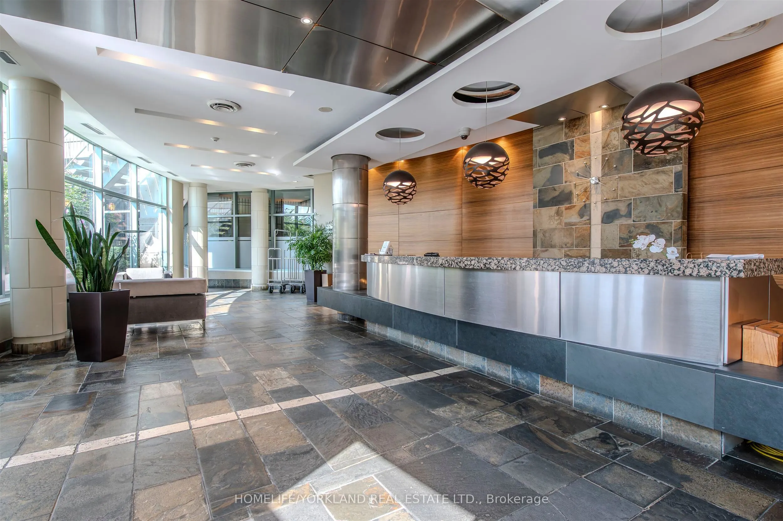 230 Queens Quay W, #323