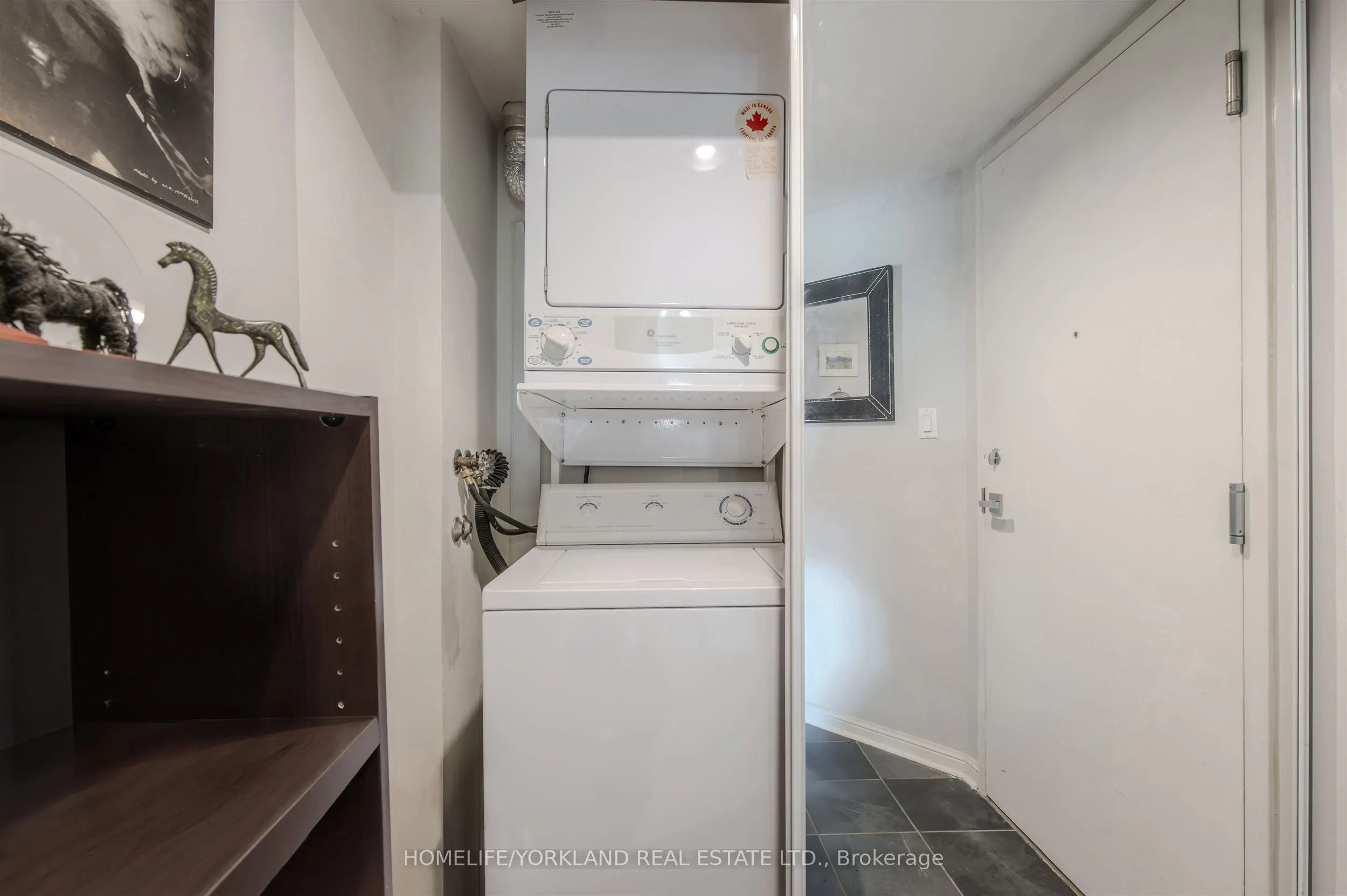 230 Queens Quay W, #323