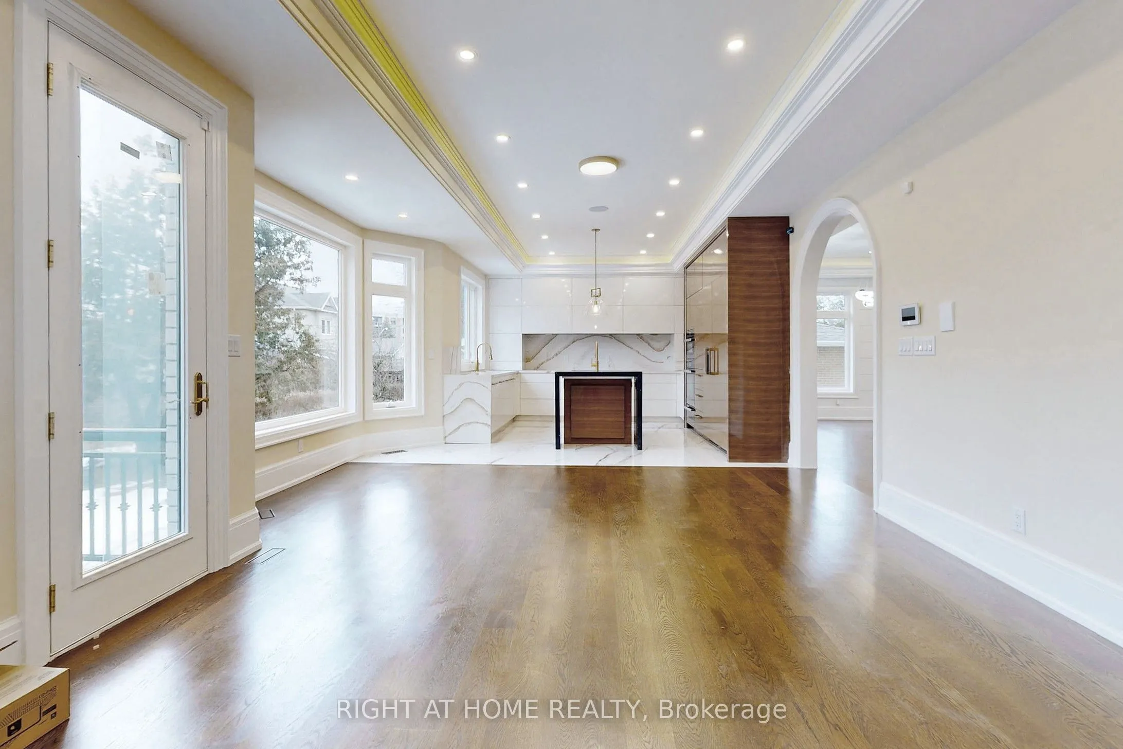 10 Jocelyn Crescent