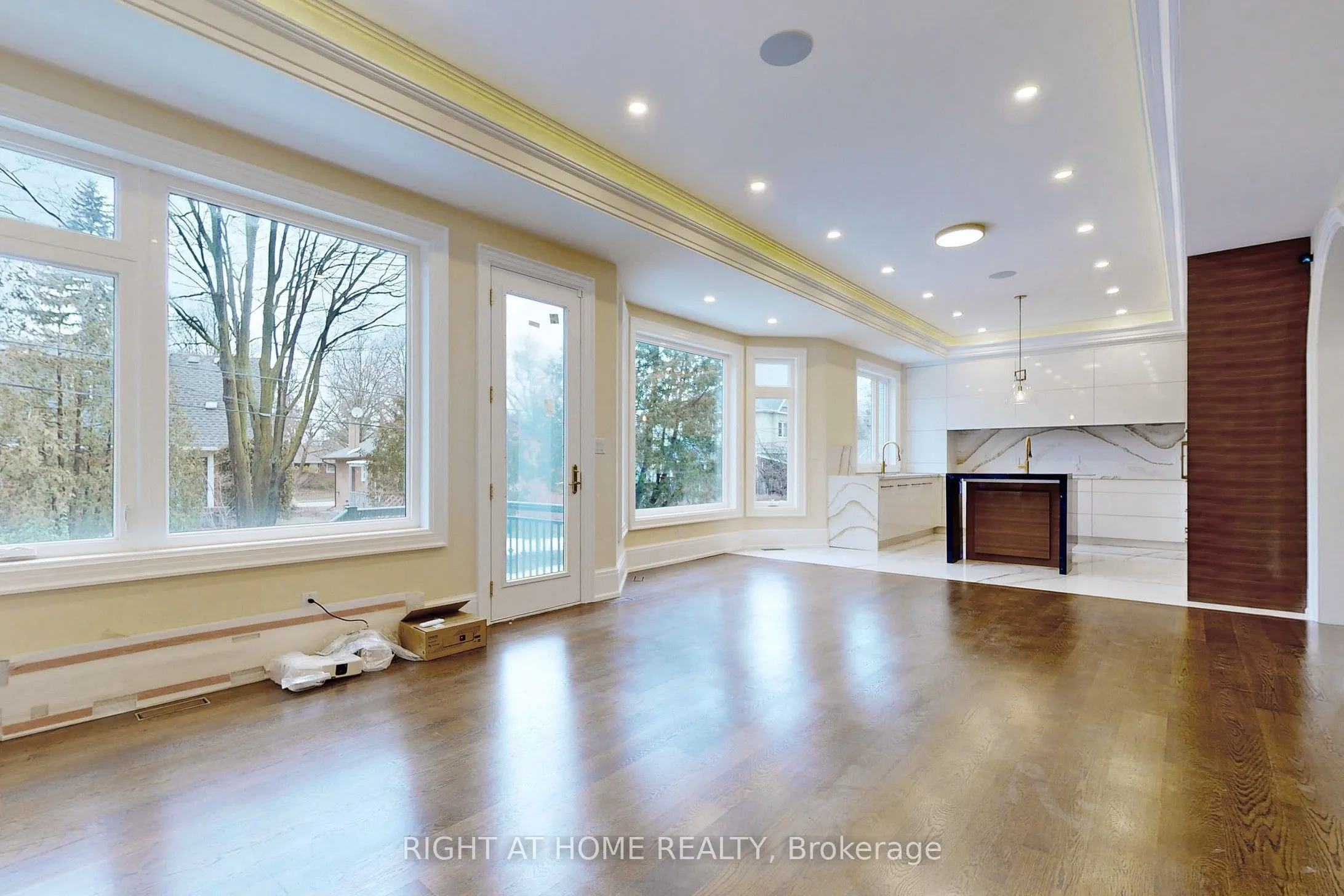 10 Jocelyn Crescent