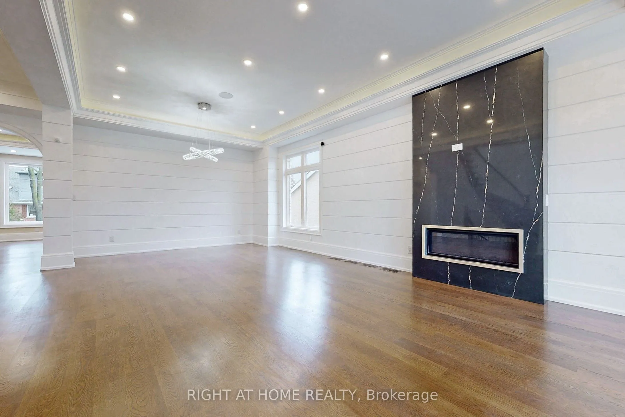 10 Jocelyn Crescent