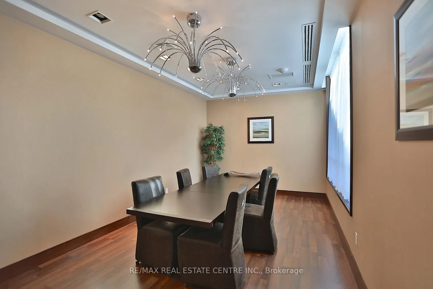 5740 Yonge Street, #1910