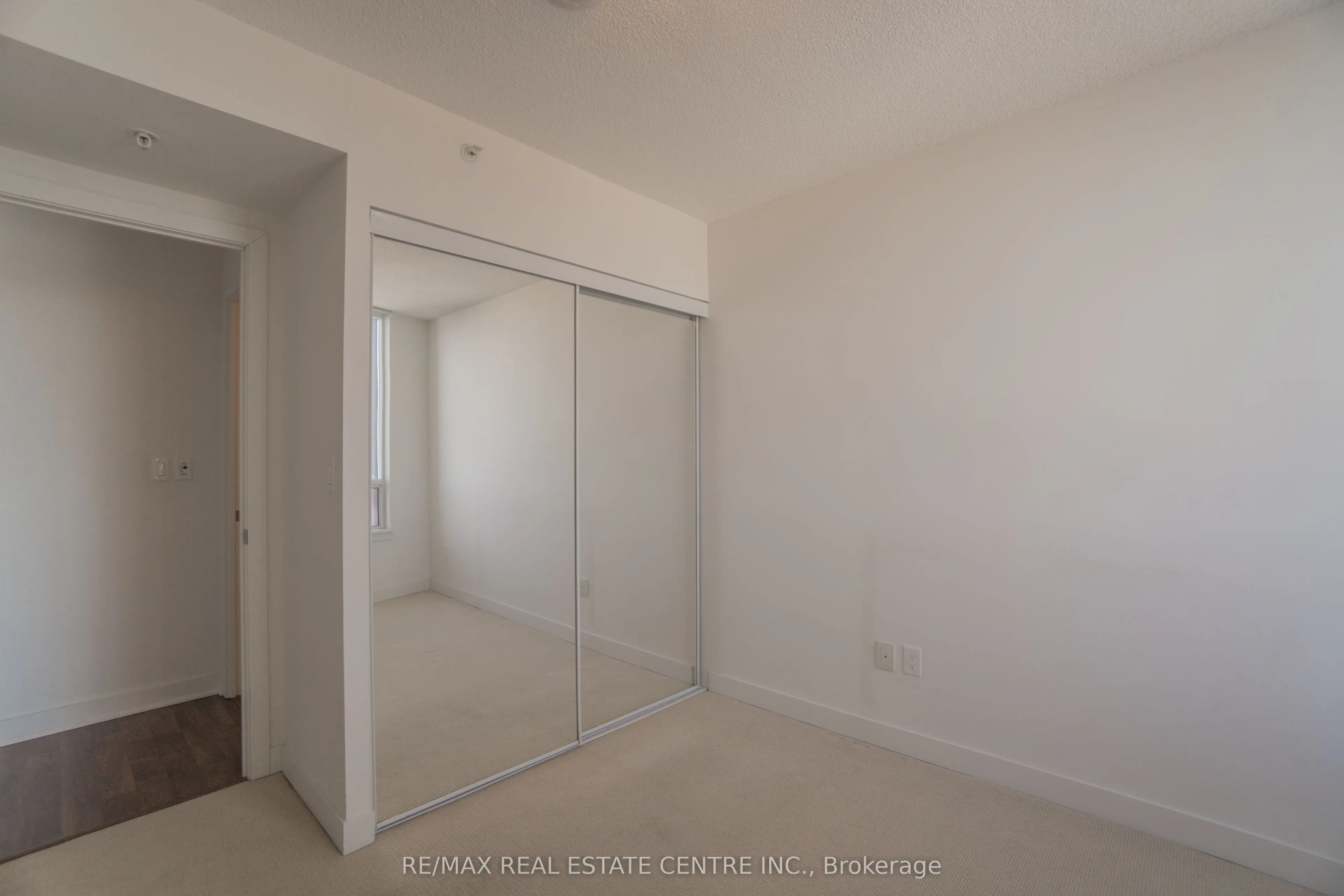 5740 Yonge Street, #1910